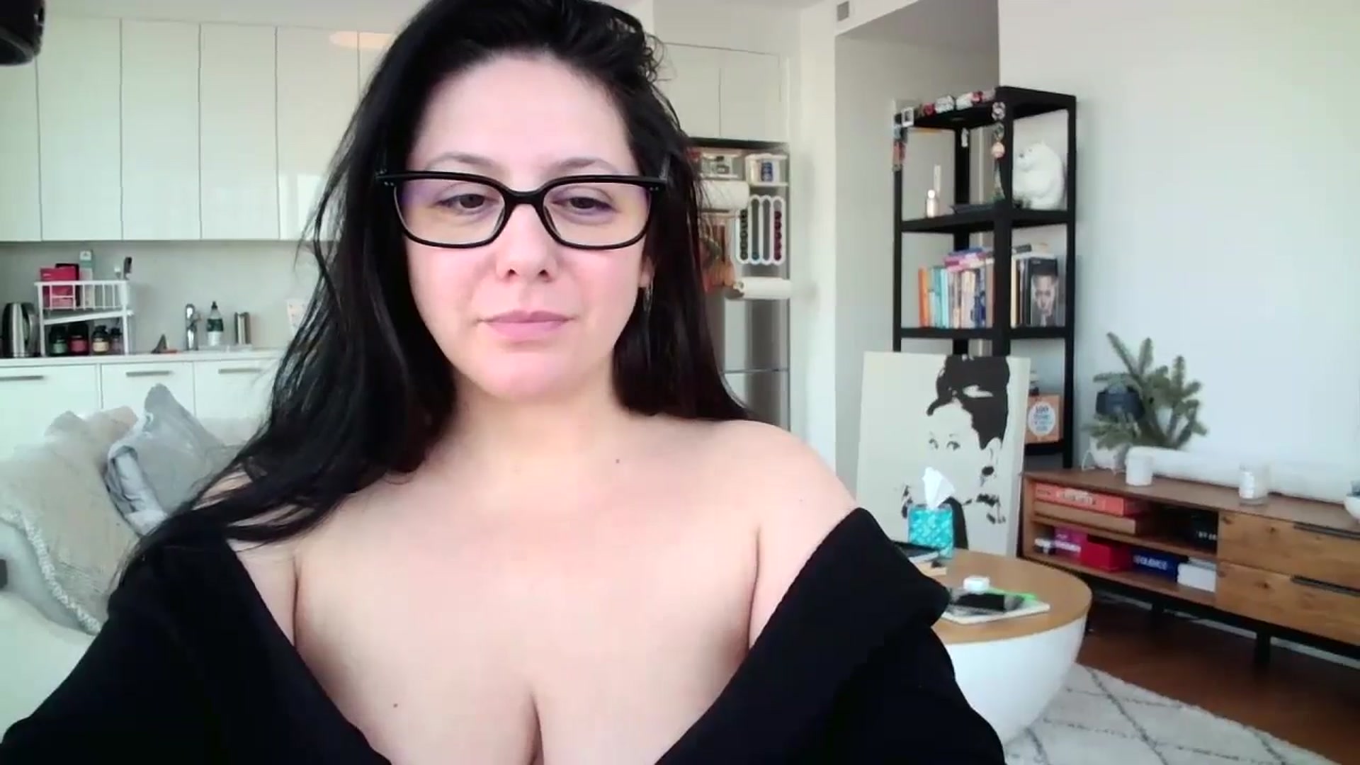 Gallery image thumbnail from SILKYWOMAN's myfreecams stream on, 12/27/2024, 18:03 image 2 of 20