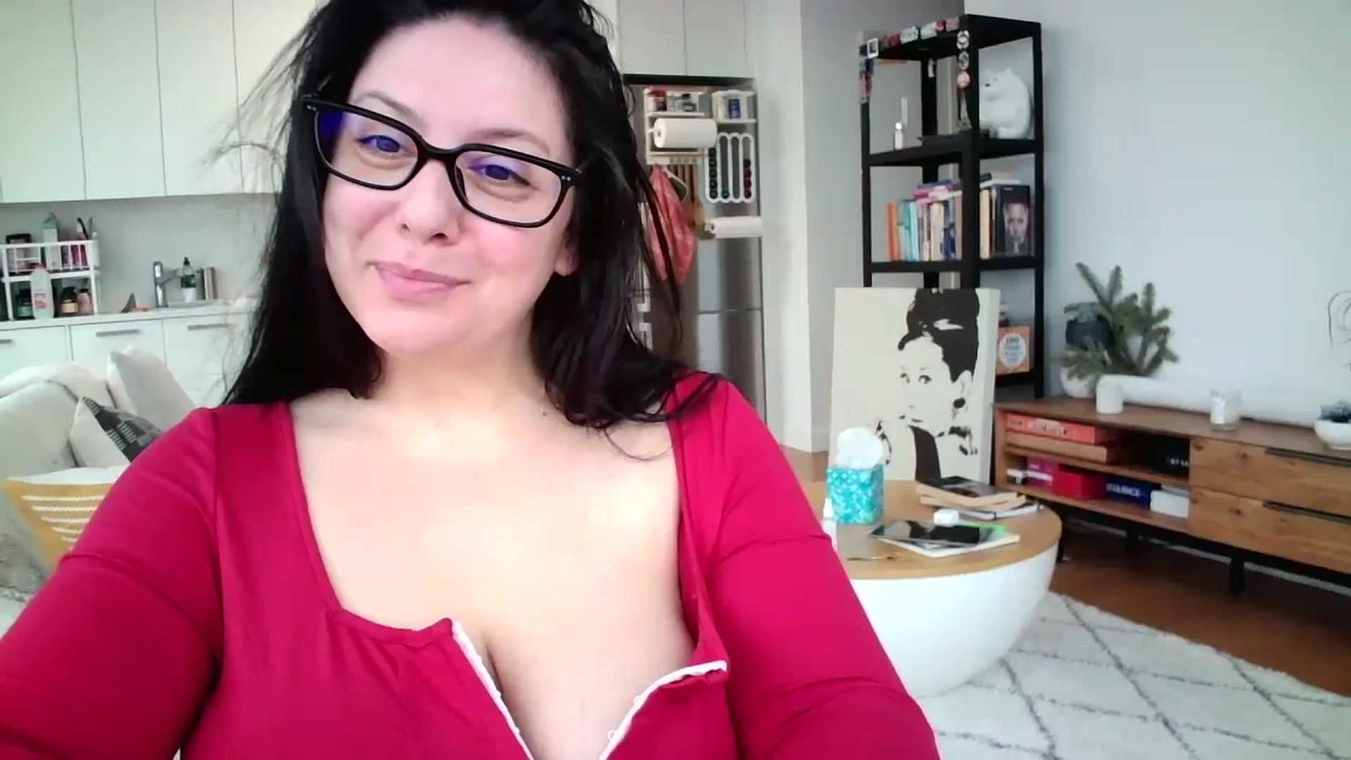 Gallery image thumbnail from SILKYWOMAN's myfreecams stream on, 12/28/2024, 15:12 image 18 of 20