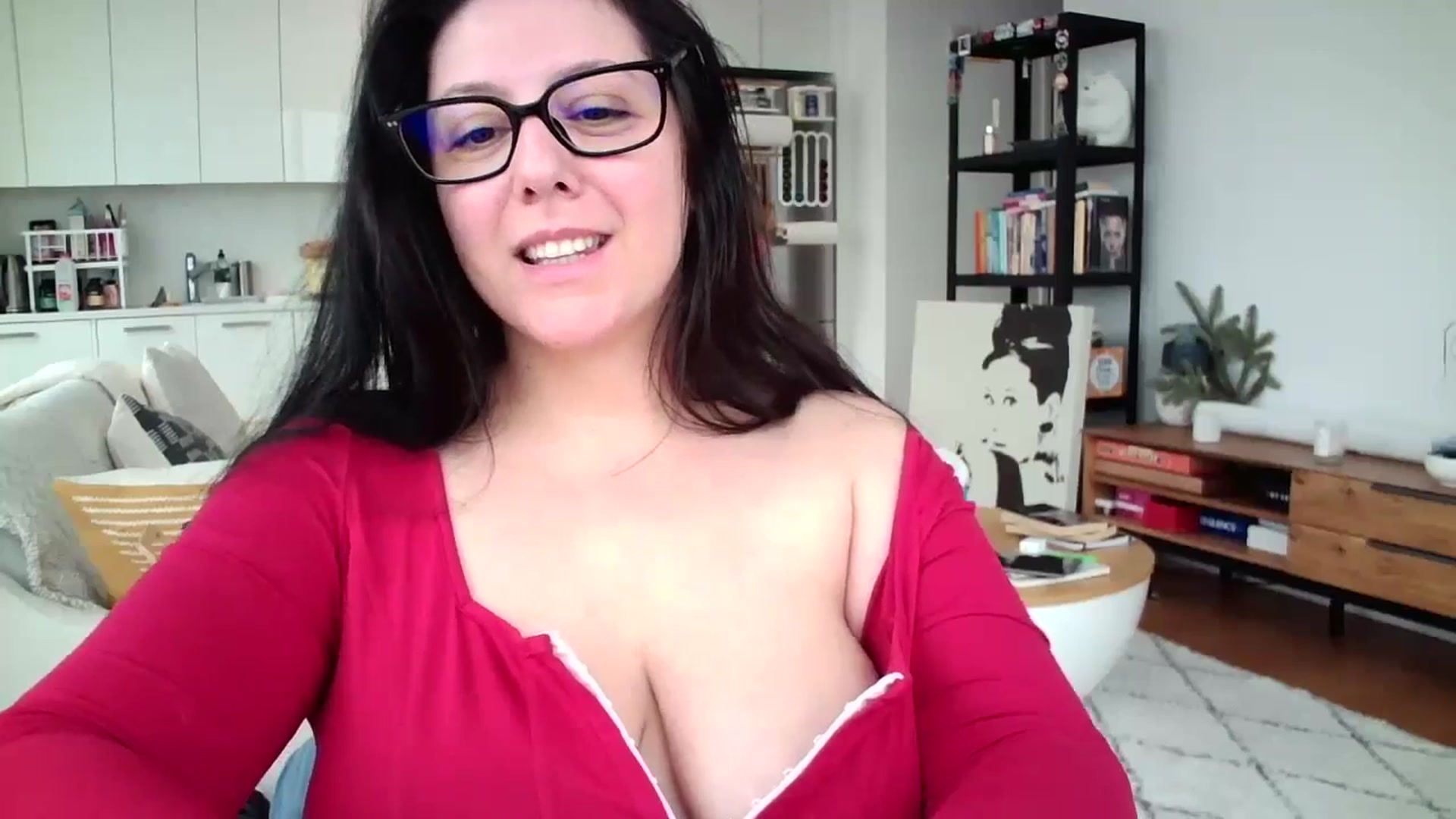 Gallery image thumbnail from SILKYWOMAN's myfreecams stream on, 12/28/2024, 17:43 image 2 of 20