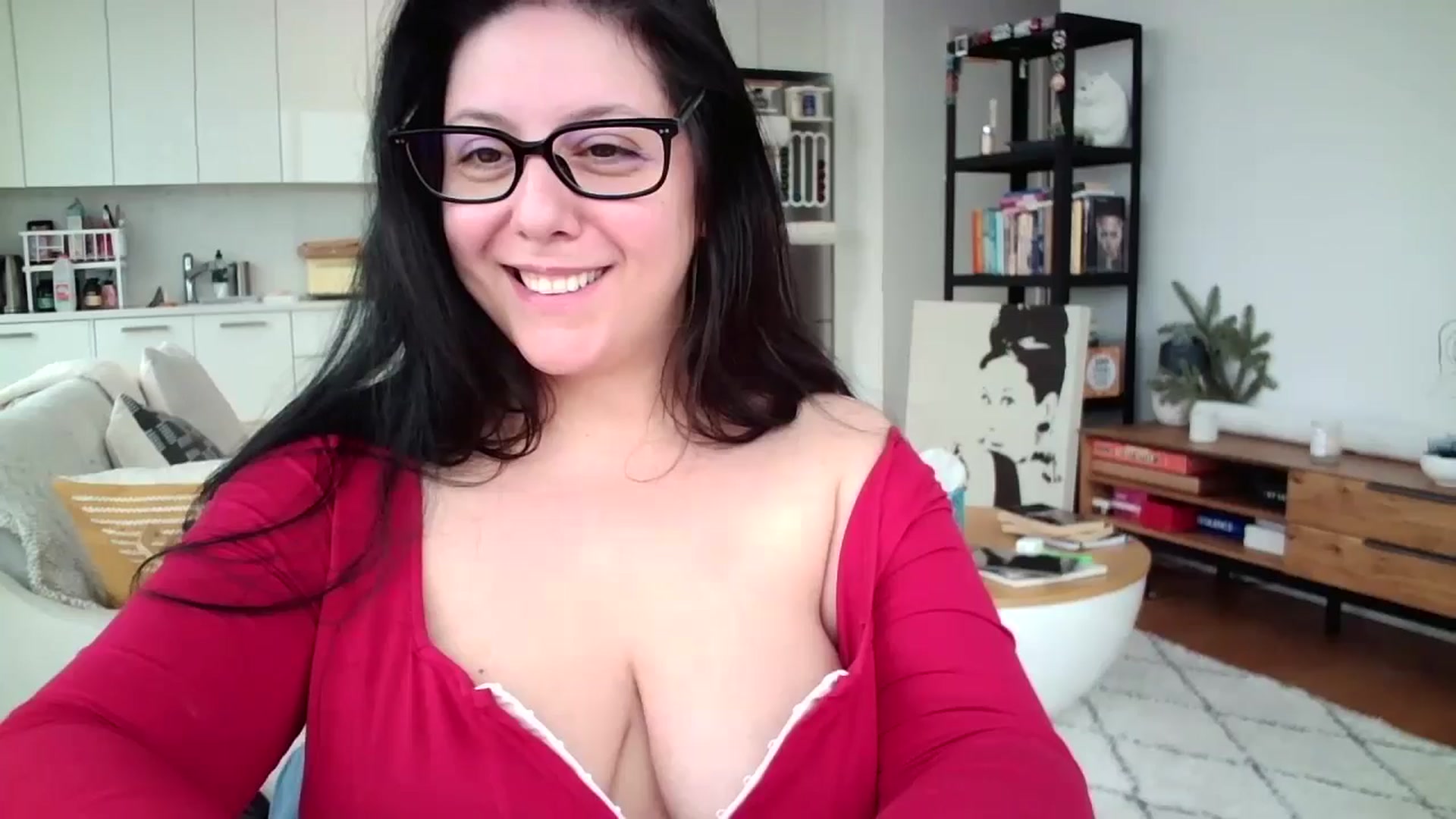 Gallery image thumbnail from SILKYWOMAN's myfreecams stream on, 12/28/2024, 17:43 image 1 of 20