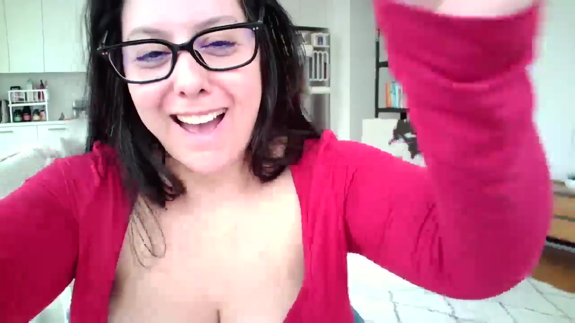 Gallery image thumbnail from SILKYWOMAN's myfreecams stream on, 12/28/2024, 19:55 image 10 of 20