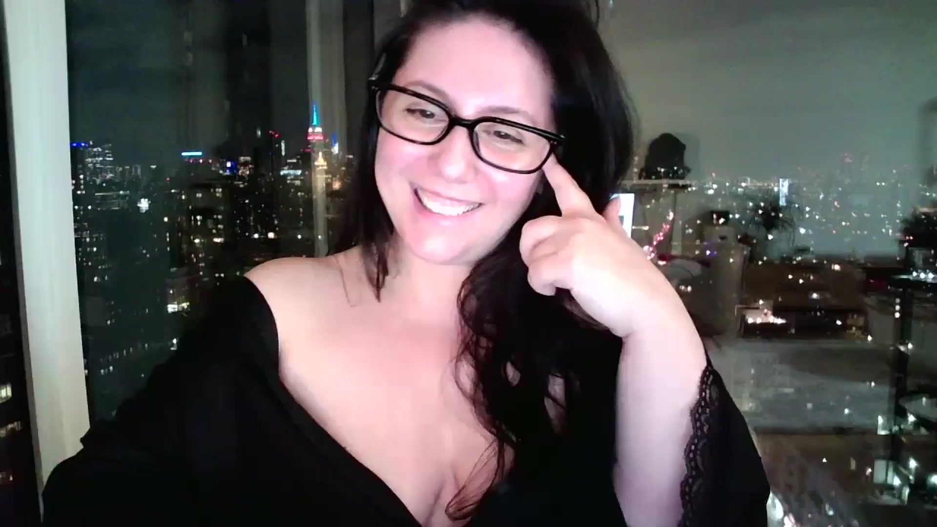 Gallery image thumbnail from SILKYWOMAN's myfreecams stream on, 12/29/2024, 23:58 image 9 of 20