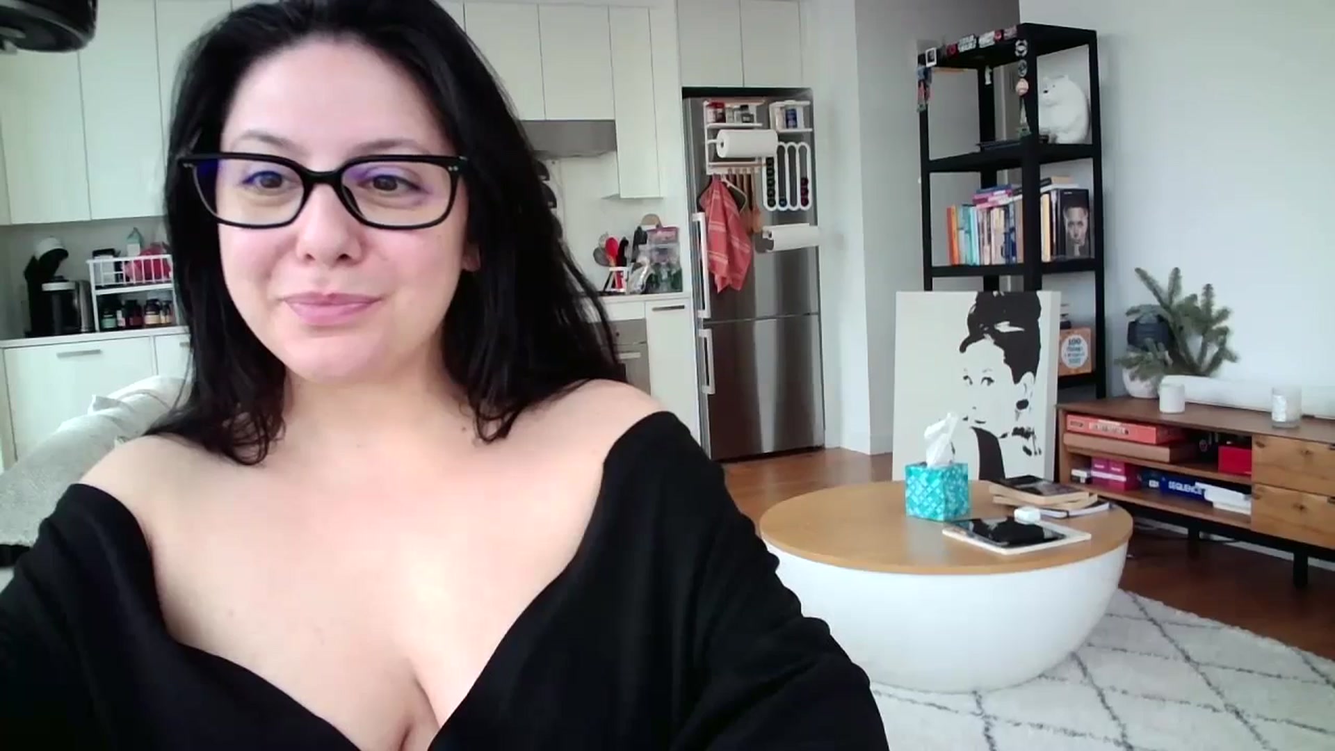 Gallery image thumbnail from SILKYWOMAN's myfreecams stream on, 12/30/2024, 14:30 image 16 of 20