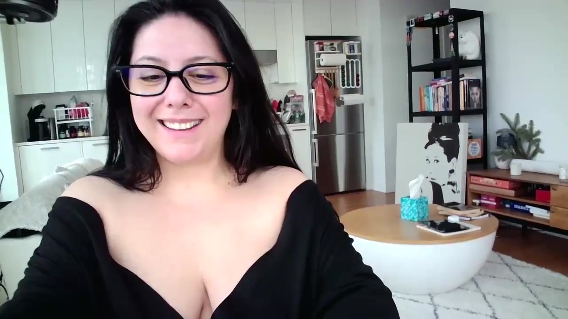 Gallery image thumbnail from SILKYWOMAN's myfreecams stream on, 12/30/2024, 14:30 image 20 of 20