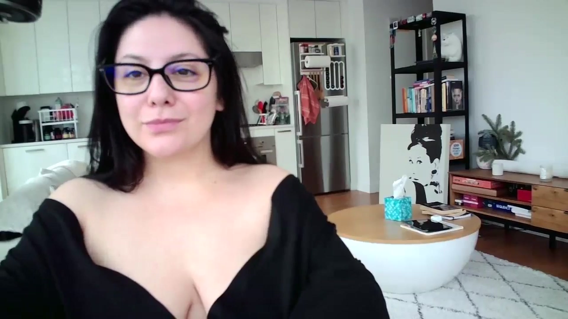 Gallery image thumbnail from SILKYWOMAN's myfreecams stream on, 12/30/2024, 14:30 image 12 of 20