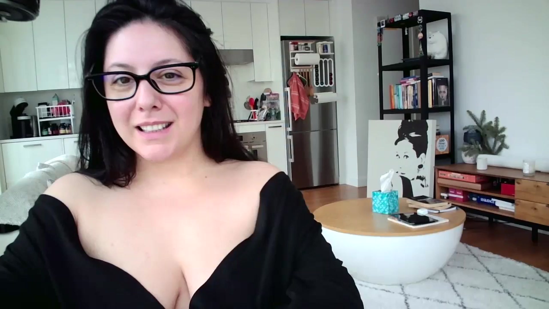 Gallery image thumbnail from SILKYWOMAN's myfreecams stream on, 12/30/2024, 14:30 image 13 of 20
