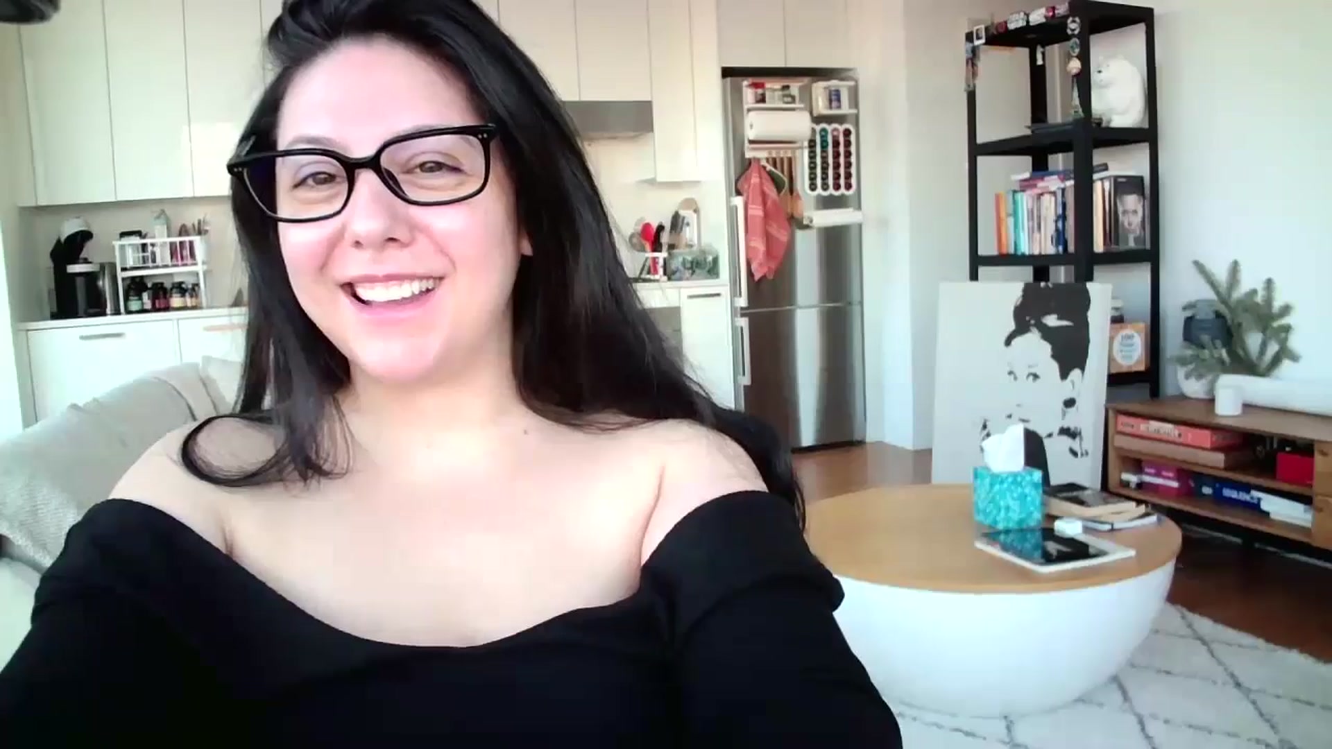Gallery image thumbnail from SILKYWOMAN's myfreecams stream on, 12/31/2024, 13:14 image 13 of 20