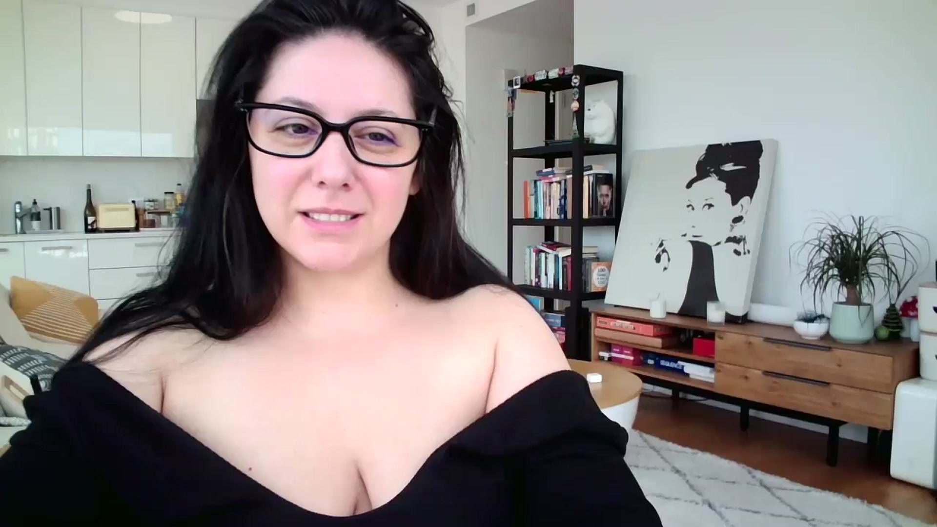 Gallery image thumbnail from SILKYWOMAN's myfreecams stream on, 01/04/2025, 15:28 image 1 of 20