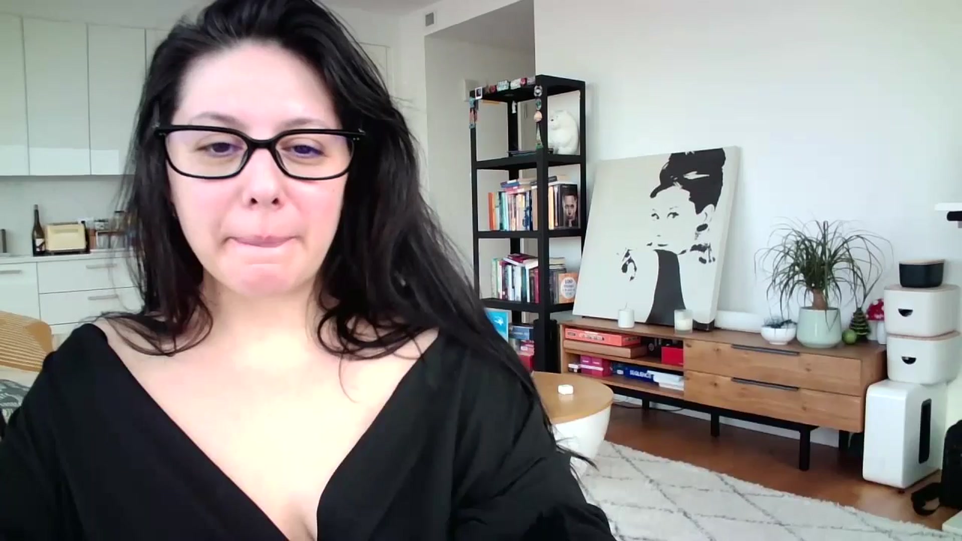 Gallery image thumbnail from SILKYWOMAN's myfreecams stream on, 01/04/2025, 20:07 image 10 of 20