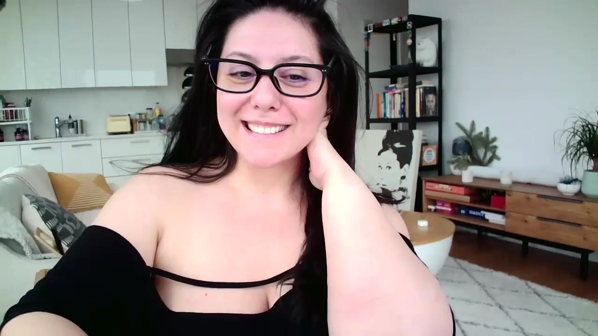 Gallery image thumbnail from SILKYWOMAN's myfreecams stream on, 01/05/2025, 16:28 image 18 of 20