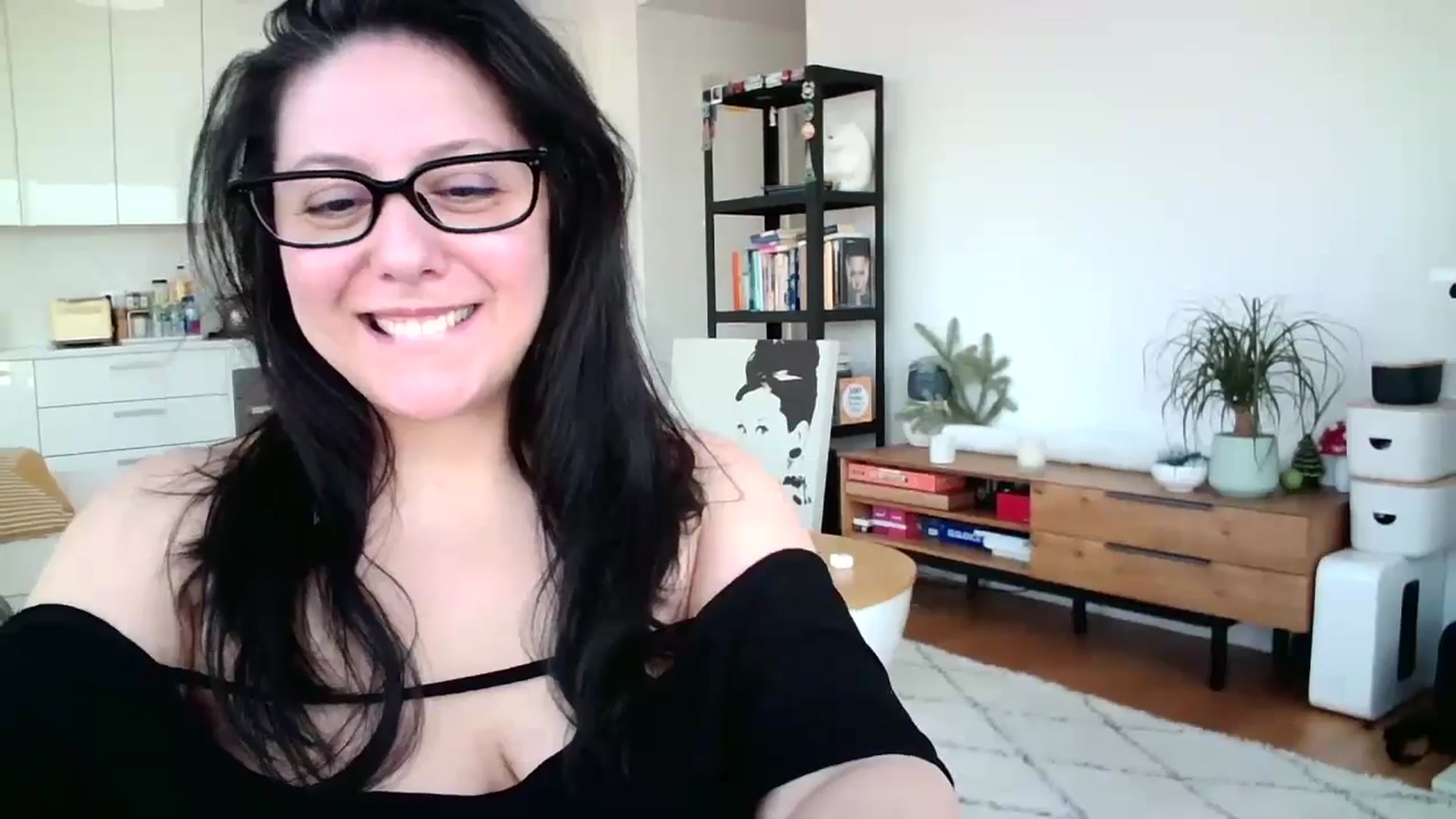 Gallery image thumbnail from SILKYWOMAN's myfreecams stream on, 01/05/2025, 16:28 image 7 of 20