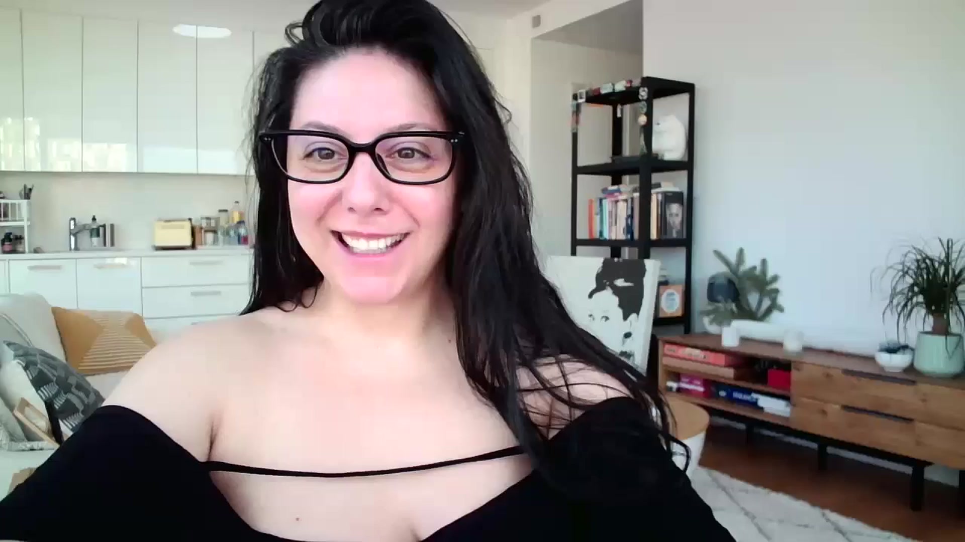 Gallery image thumbnail from SILKYWOMAN's myfreecams stream on, 01/05/2025, 16:28 image 1 of 20