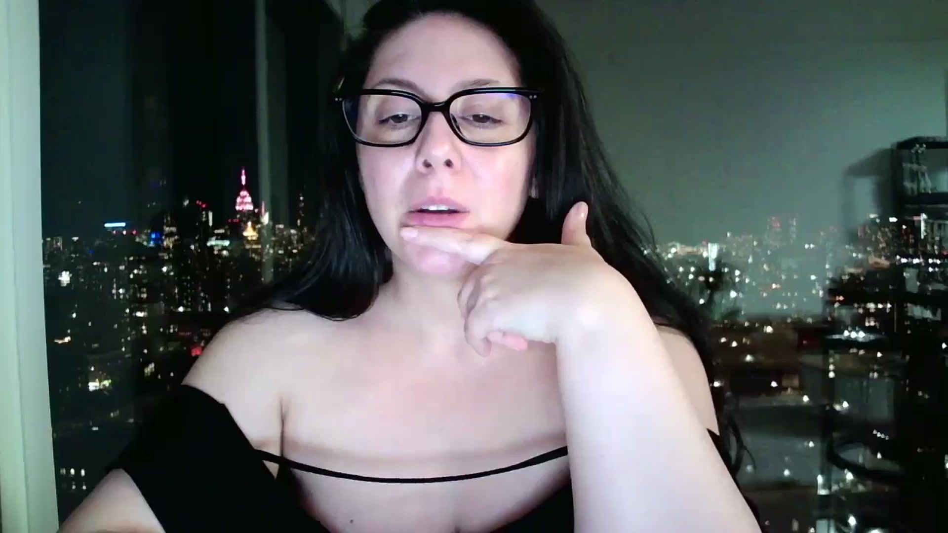 Gallery image thumbnail from SILKYWOMAN's myfreecams stream on, 01/05/2025, 23:59 image 20 of 20
