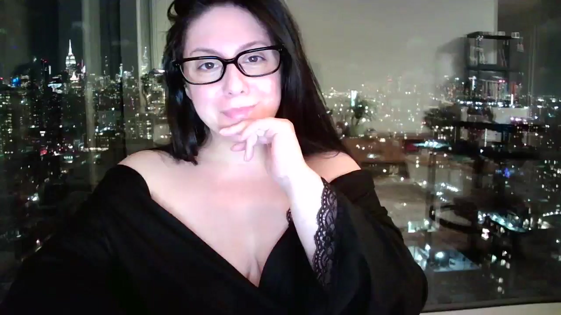 Gallery image thumbnail from SILKYWOMAN's myfreecams stream on, 01/07/2025, 01:06 image 18 of 20