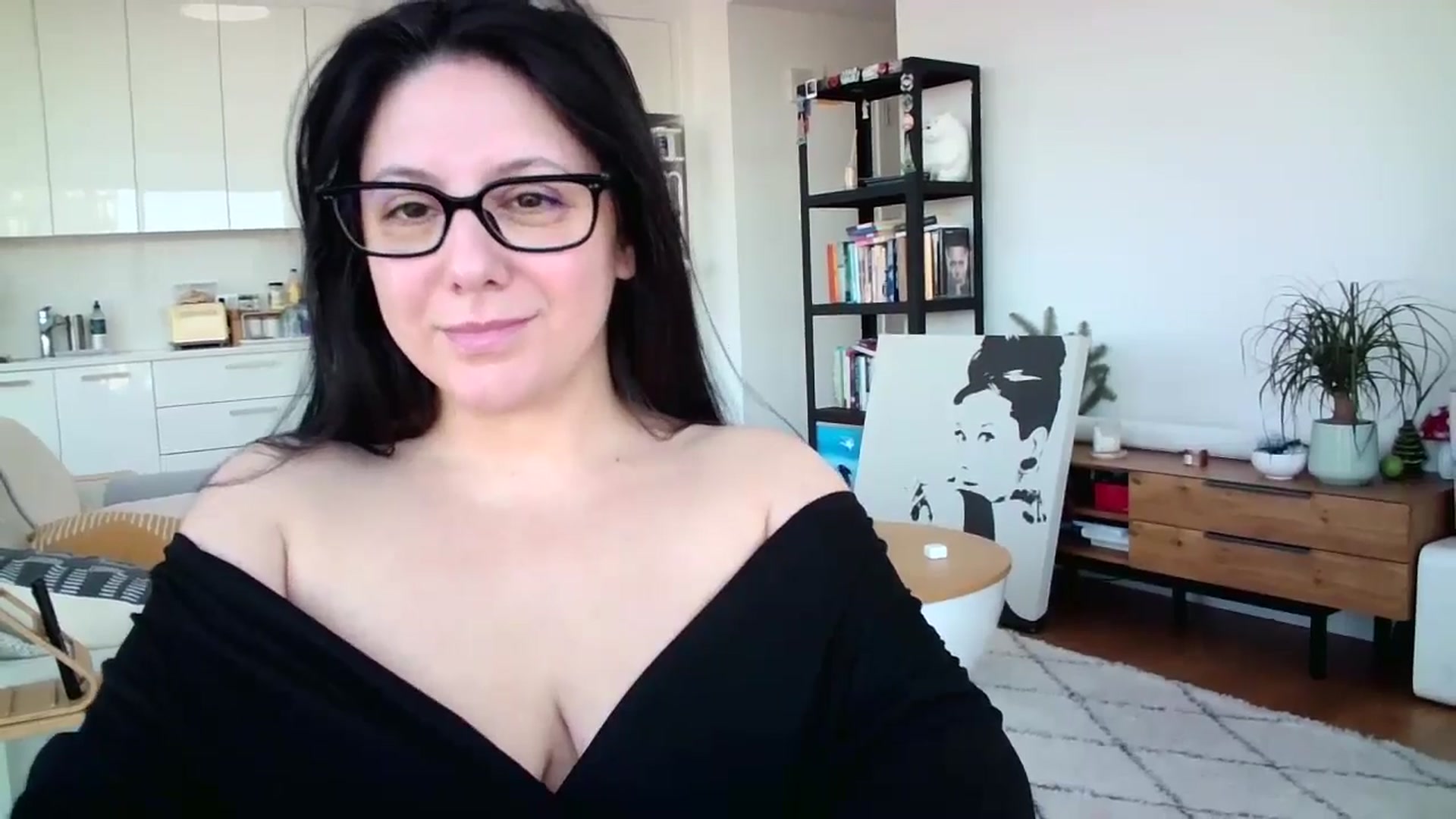 Gallery image thumbnail from SILKYWOMAN's myfreecams stream on, 01/07/2025, 14:45 image 3 of 20