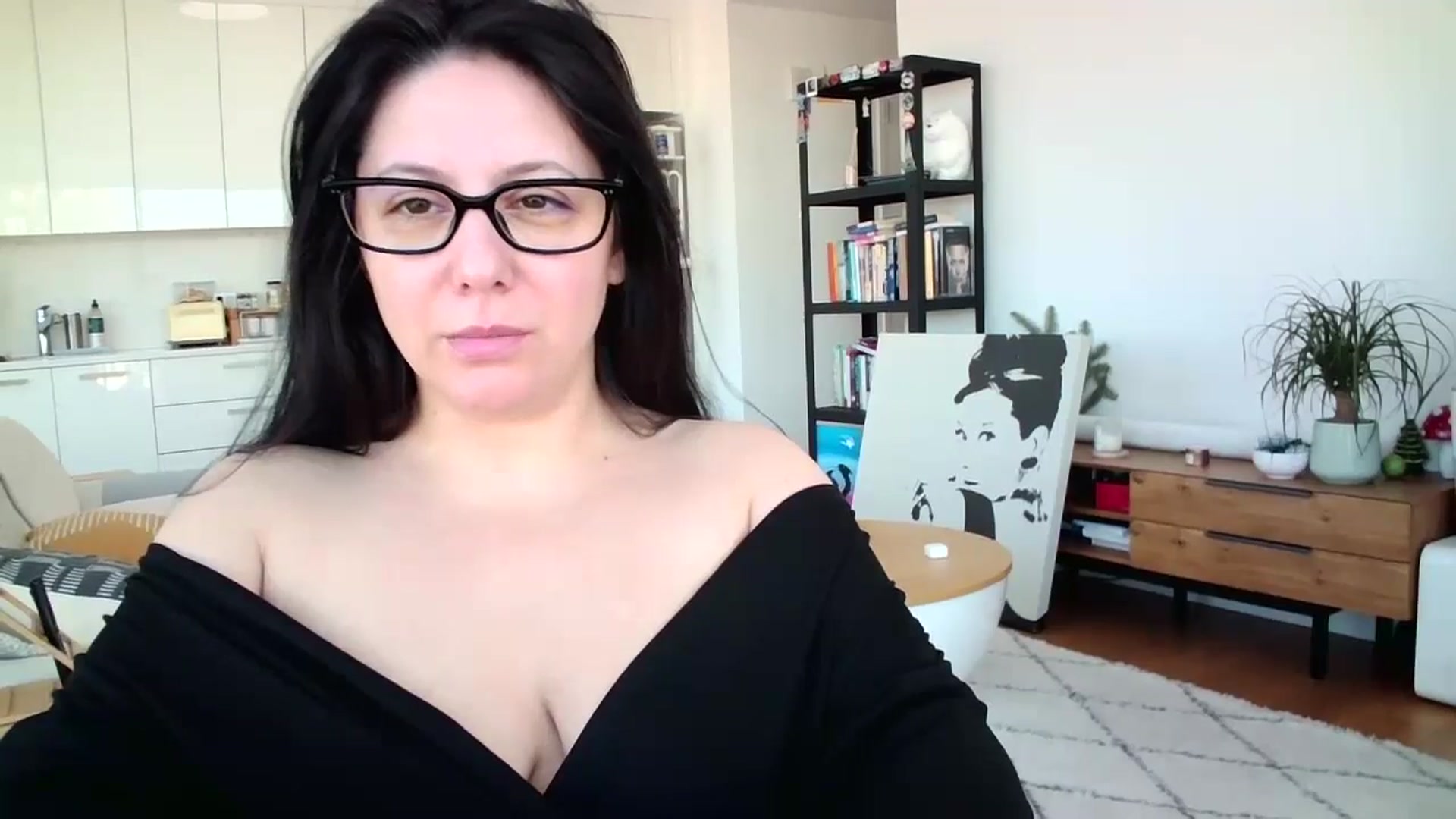 Gallery image thumbnail from SILKYWOMAN's myfreecams stream on, 01/07/2025, 14:45 image 2 of 20