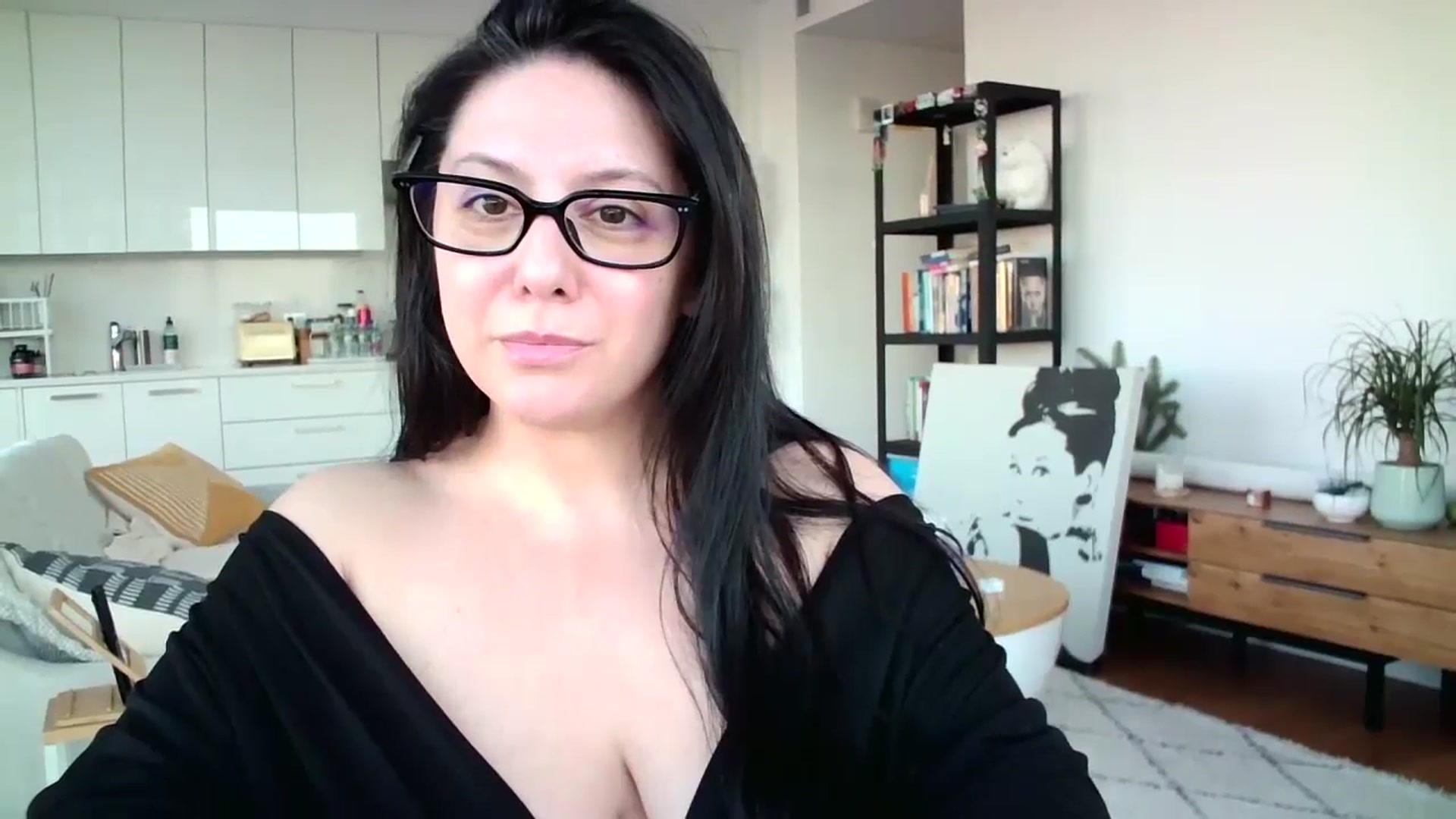 Gallery image thumbnail from SILKYWOMAN's myfreecams stream on, 01/07/2025, 21:16 image 3 of 20