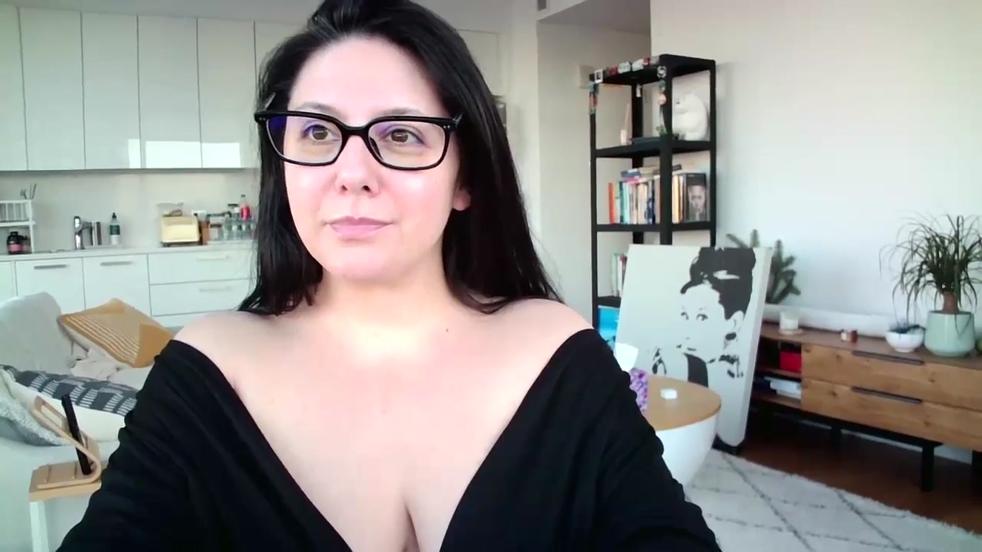 Gallery image thumbnail from SILKYWOMAN's myfreecams stream on, 01/07/2025, 21:16 image 9 of 20