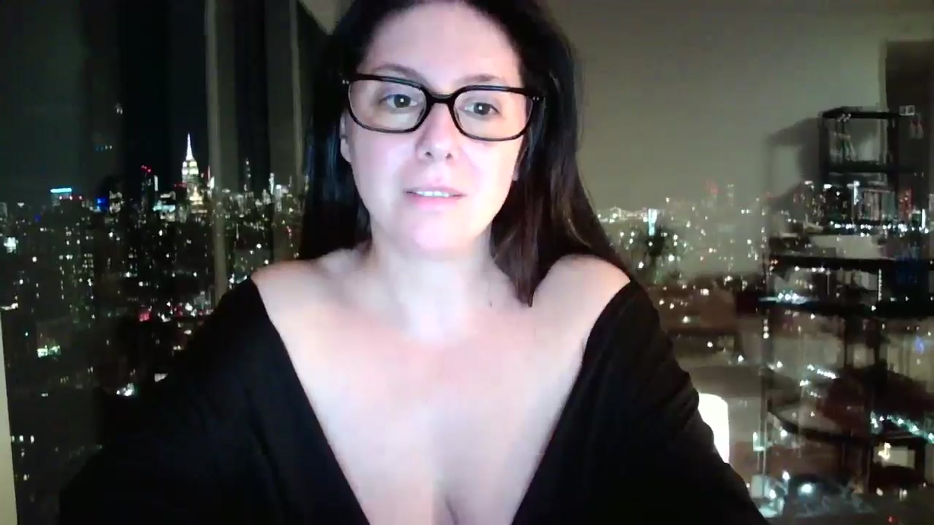 Gallery image thumbnail from SILKYWOMAN's myfreecams stream on, 01/07/2025, 23:37 image 12 of 20