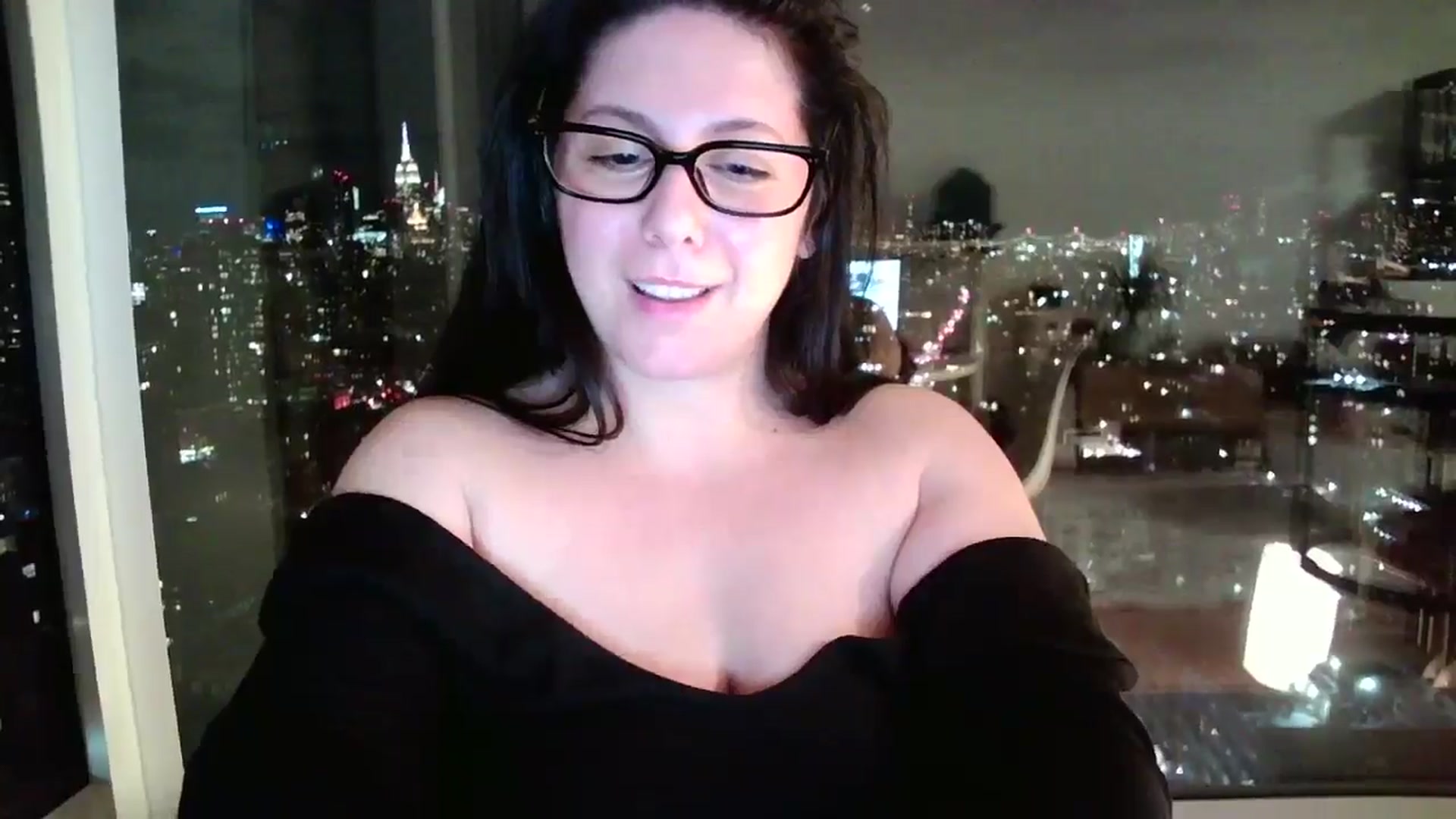 Gallery image thumbnail from SILKYWOMAN's myfreecams stream on, 01/08/2025, 01:44 image 5 of 20