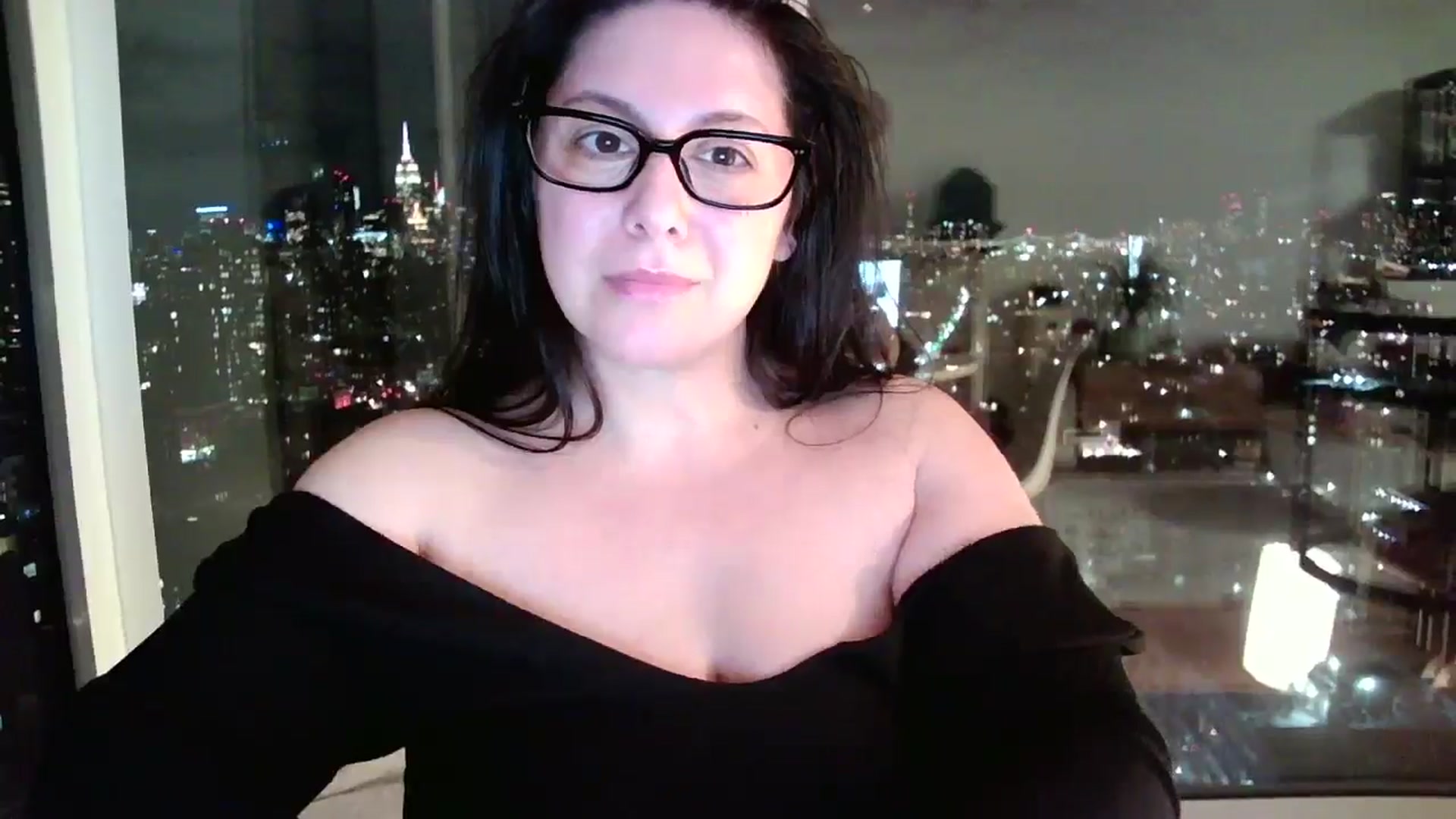 Gallery image thumbnail from SILKYWOMAN's myfreecams stream on, 01/08/2025, 01:44 image 2 of 20