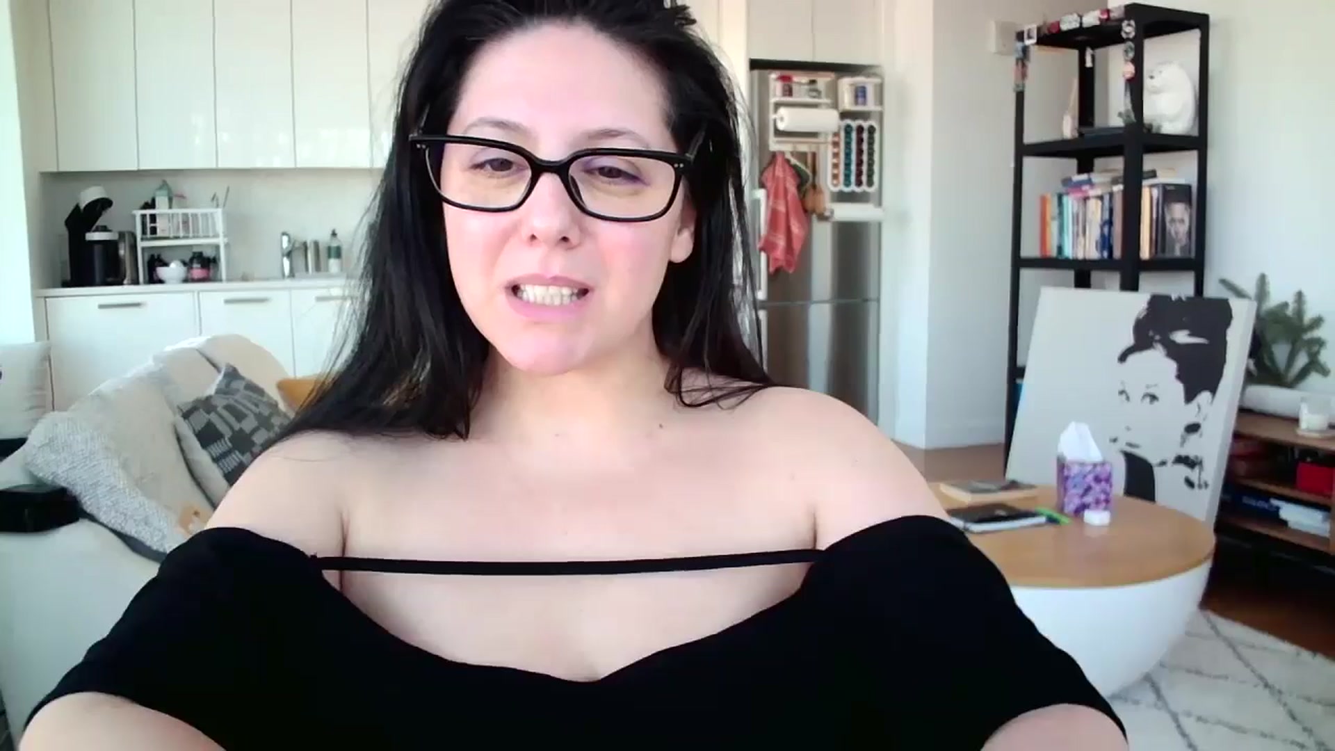 Gallery image thumbnail from SILKYWOMAN's myfreecams stream on, 01/09/2025, 16:12 image 13 of 20