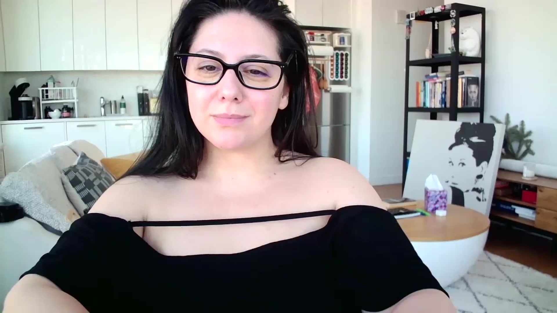 Gallery image thumbnail from SILKYWOMAN's myfreecams stream on, 01/09/2025, 16:12 image 12 of 20