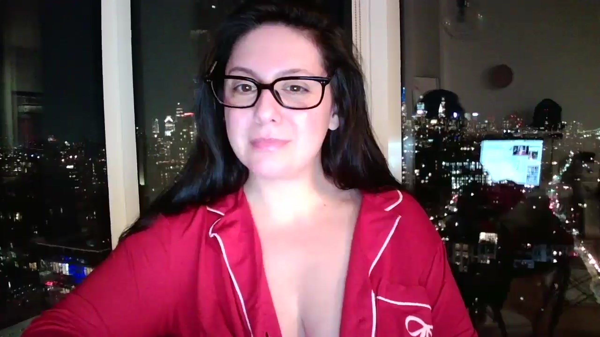 Gallery image thumbnail from SILKYWOMAN's myfreecams stream on, 01/09/2025, 23:05 image 5 of 20