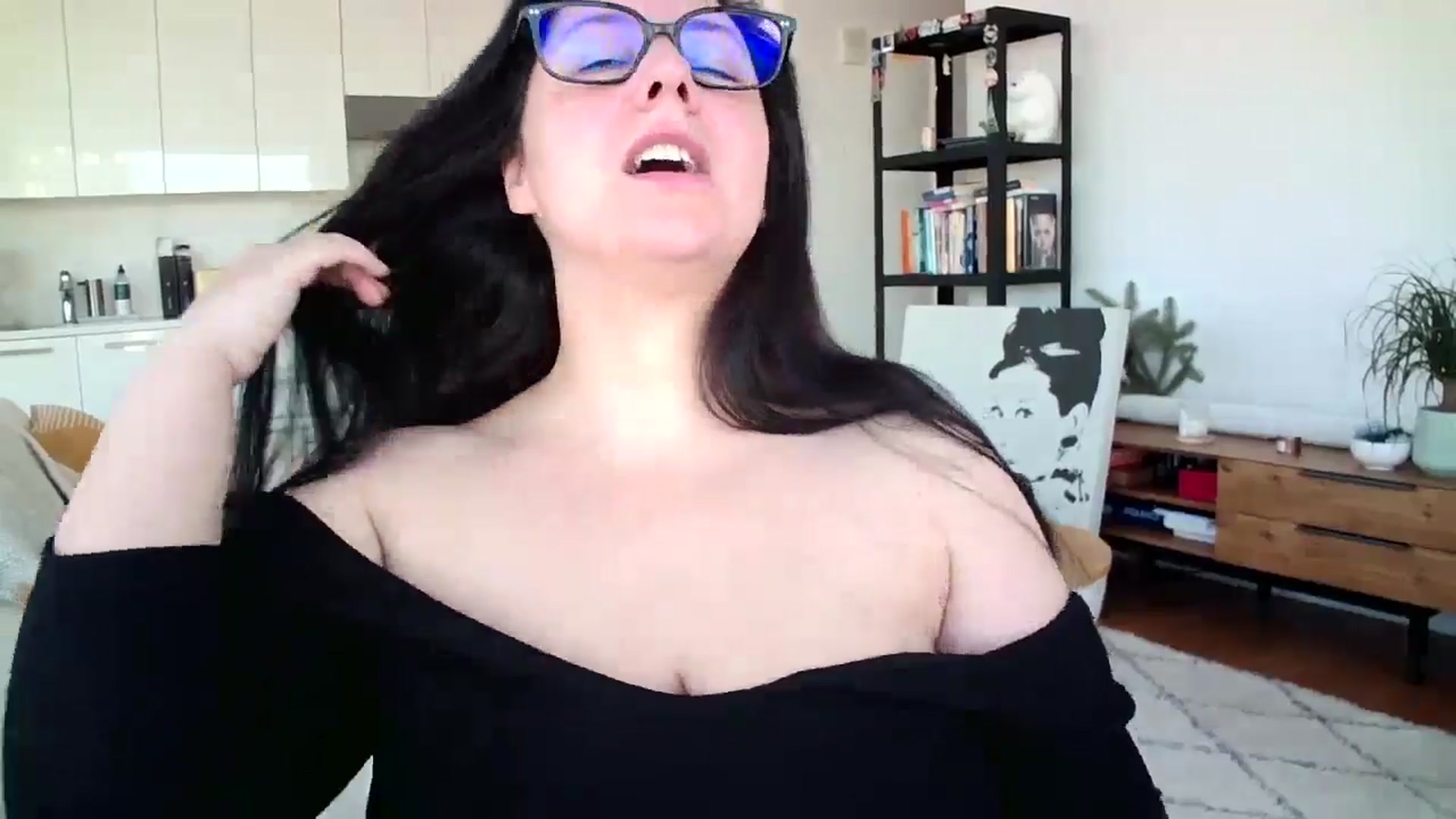 Gallery image thumbnail from SILKYWOMAN's myfreecams stream on, 01/10/2025, 15:07 image 3 of 20