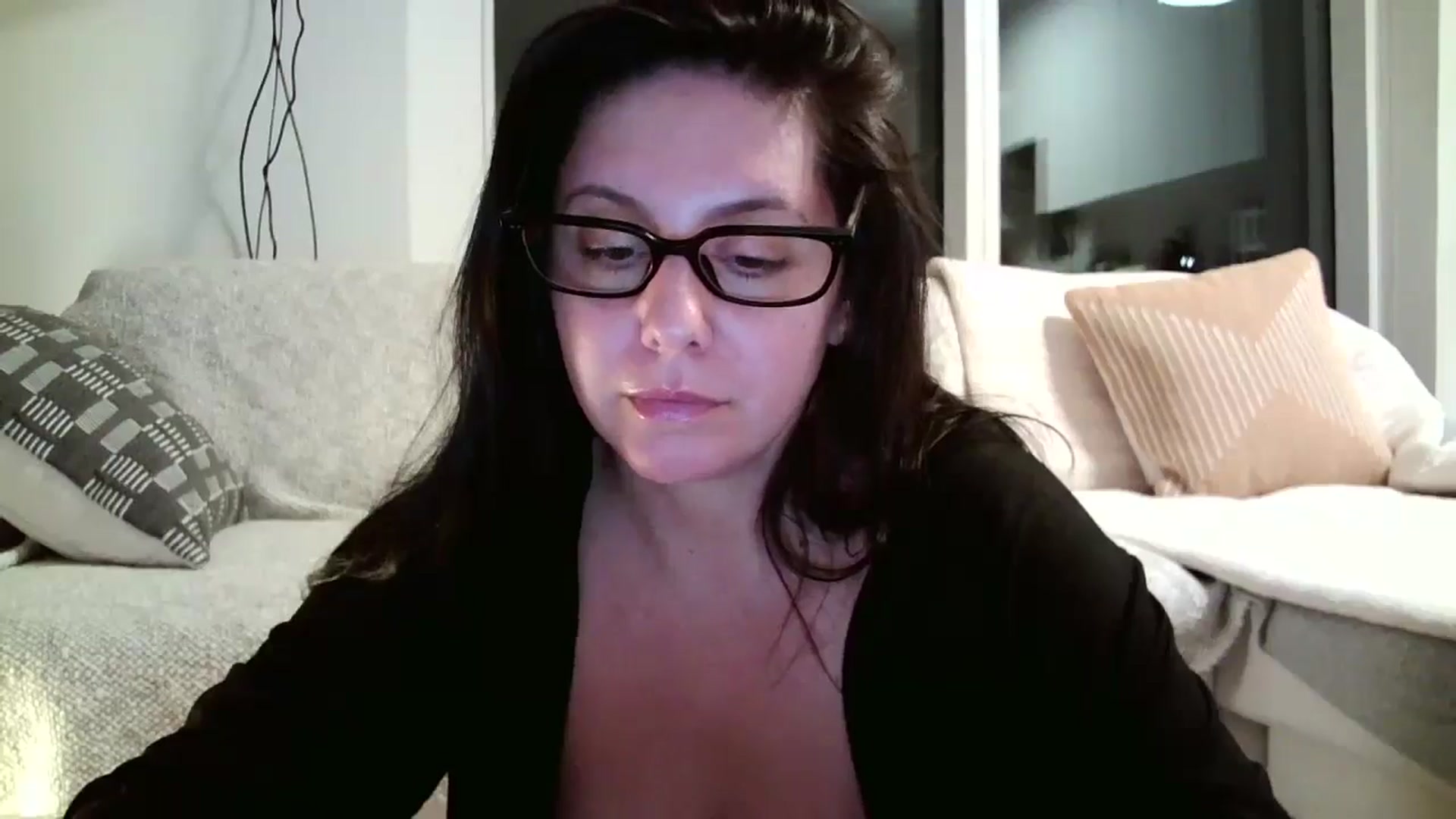 Gallery image thumbnail from SILKYWOMAN's myfreecams stream on, 01/11/2025, 24:03 image 7 of 20