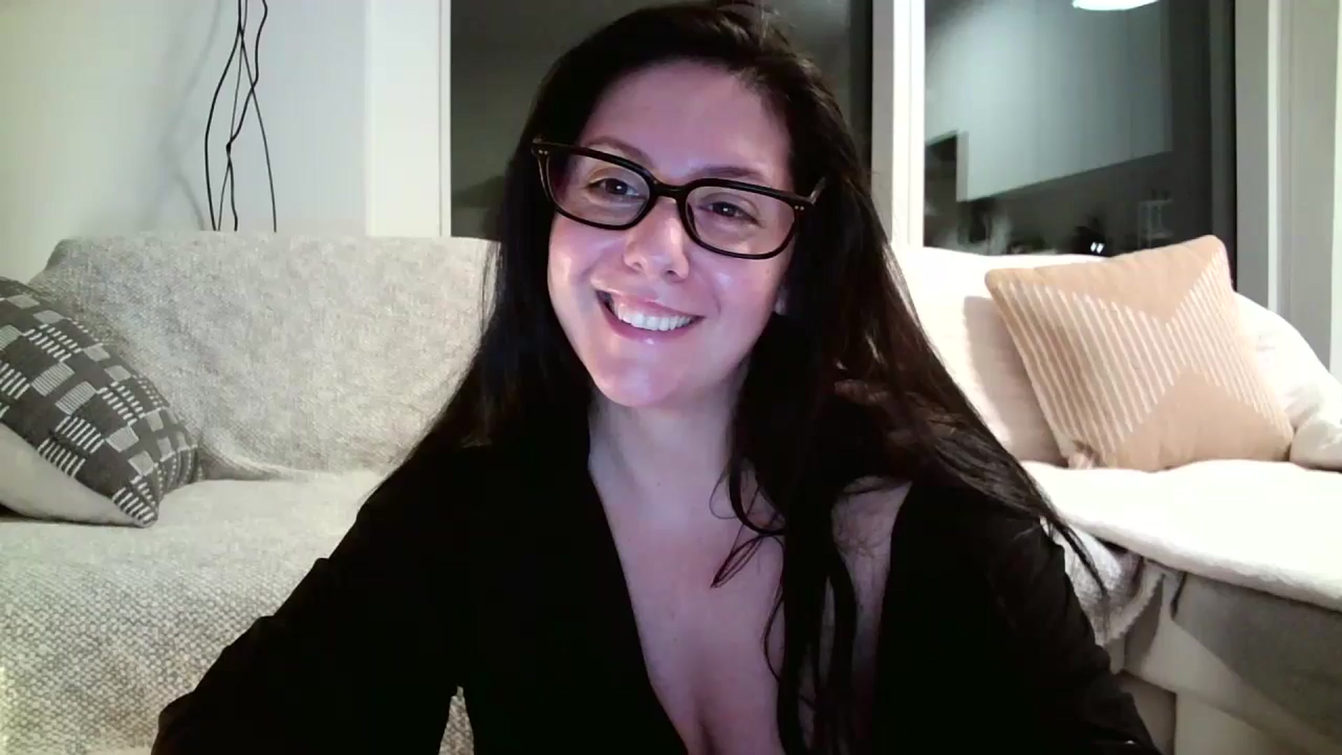 Gallery image thumbnail from SILKYWOMAN's myfreecams stream on, 01/11/2025, 24:03 image 20 of 20