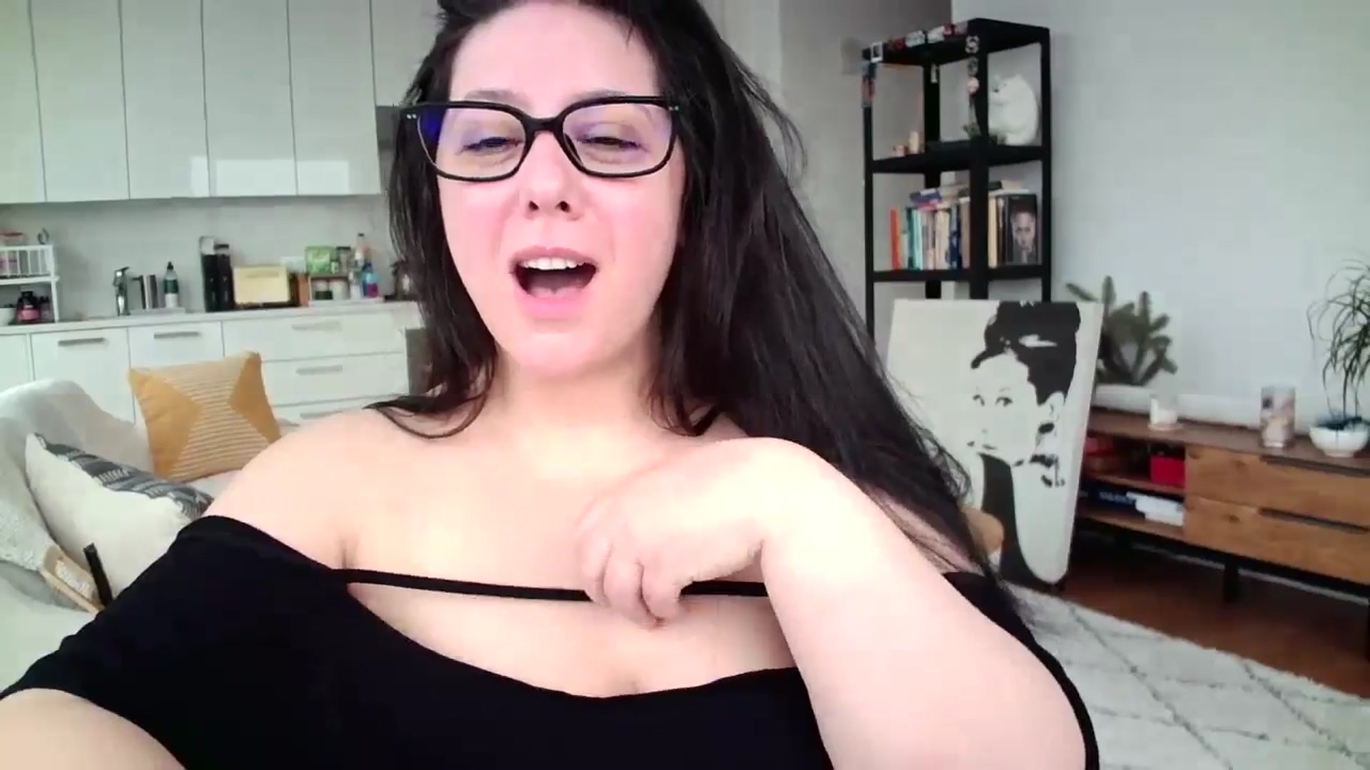 Gallery image thumbnail from SILKYWOMAN's myfreecams stream on, 01/11/2025, 15:22 image 7 of 20