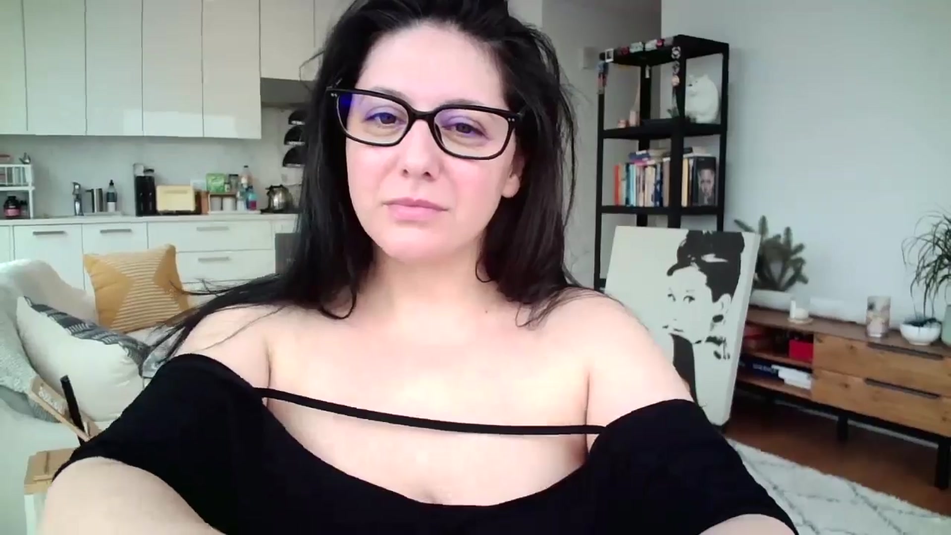 Gallery image thumbnail from SILKYWOMAN's myfreecams stream on, 01/11/2025, 16:42 image 6 of 20