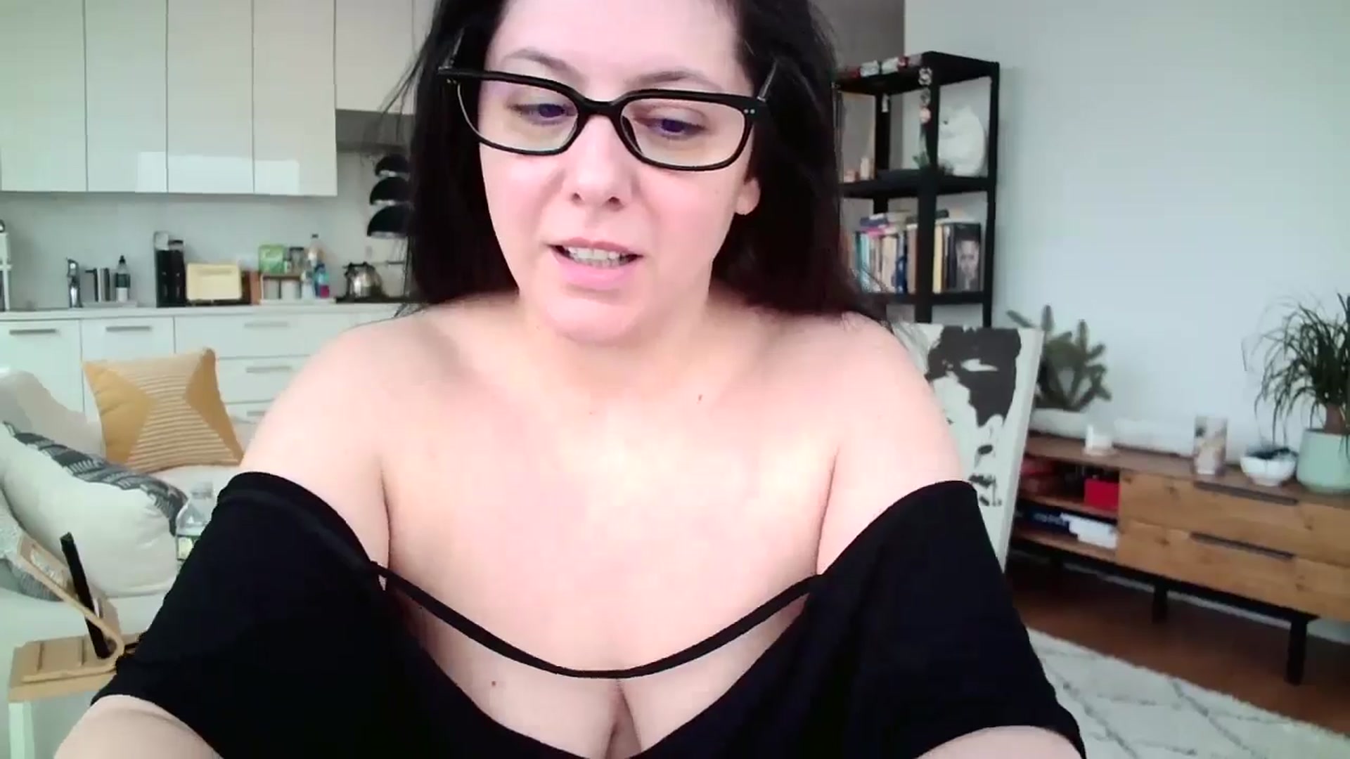 Gallery image thumbnail from SILKYWOMAN's myfreecams stream on, 01/11/2025, 16:42 image 15 of 20
