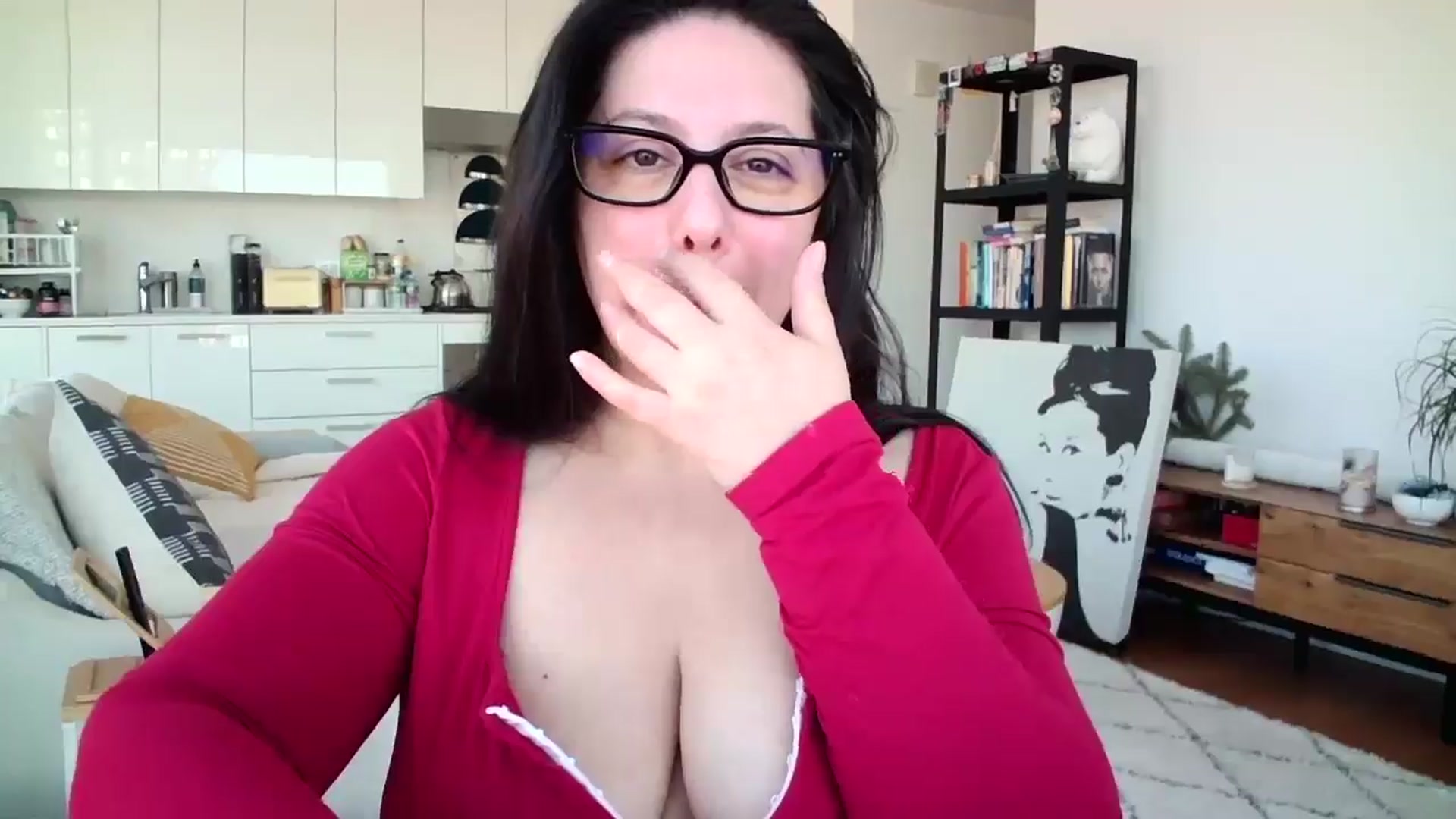 Gallery image thumbnail from SILKYWOMAN's myfreecams stream on, 01/12/2025, 15:12 image 14 of 20