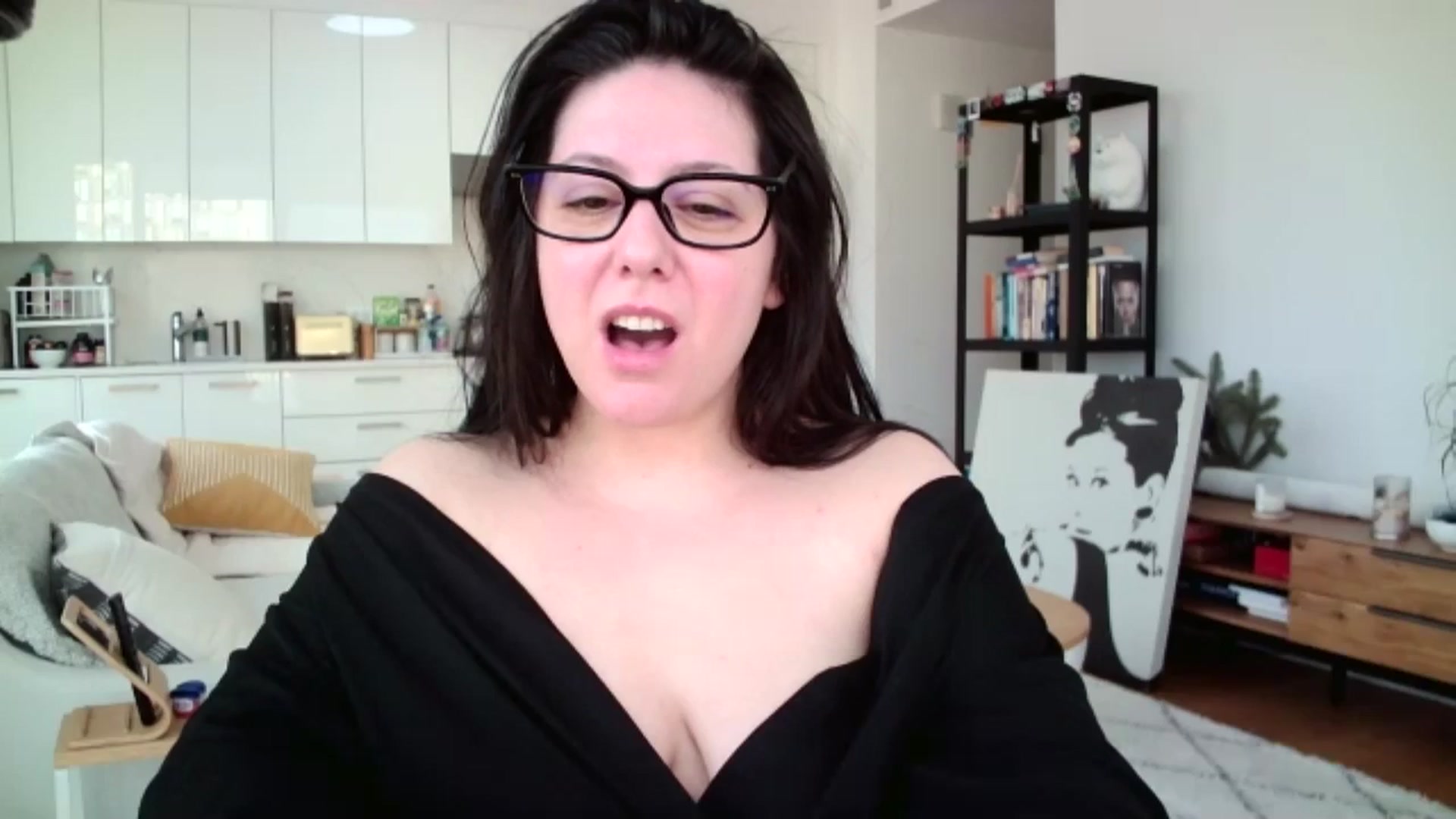 Gallery image thumbnail from SILKYWOMAN's myfreecams stream on, 01/13/2025, 13:48 image 17 of 20