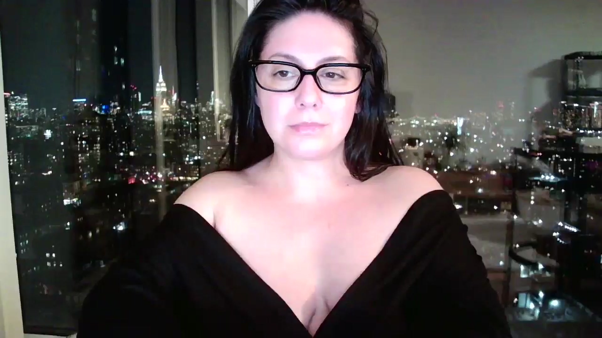 Gallery image thumbnail from SILKYWOMAN's myfreecams stream on, 01/14/2025, 01:38 image 7 of 20