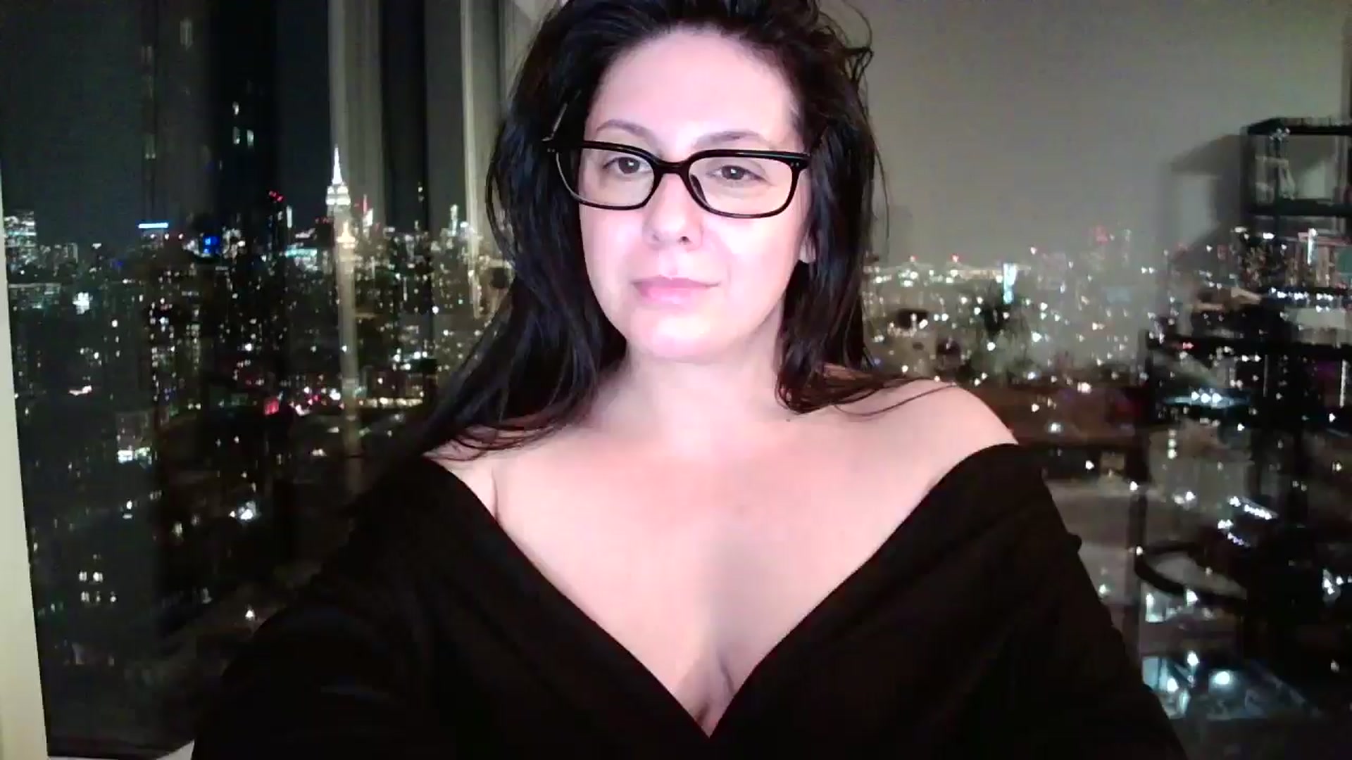 Gallery image thumbnail from SILKYWOMAN's myfreecams stream on, 01/14/2025, 01:38 image 16 of 20