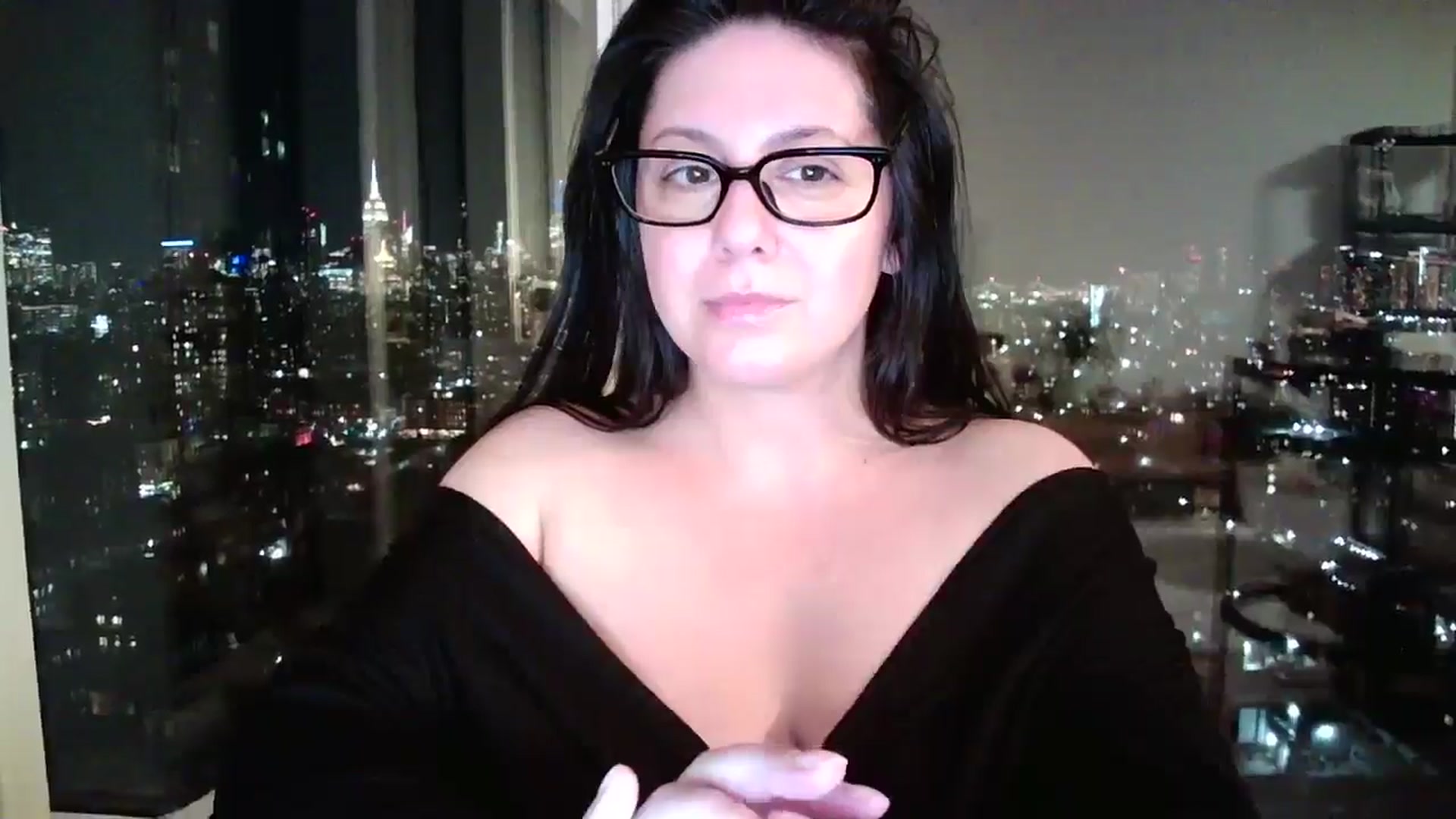Gallery image thumbnail from SILKYWOMAN's myfreecams stream on, 01/14/2025, 01:38 image 10 of 20