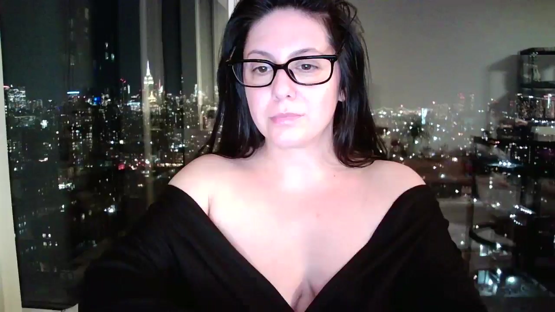 Gallery image thumbnail from SILKYWOMAN's myfreecams stream on, 01/14/2025, 01:38 image 8 of 20