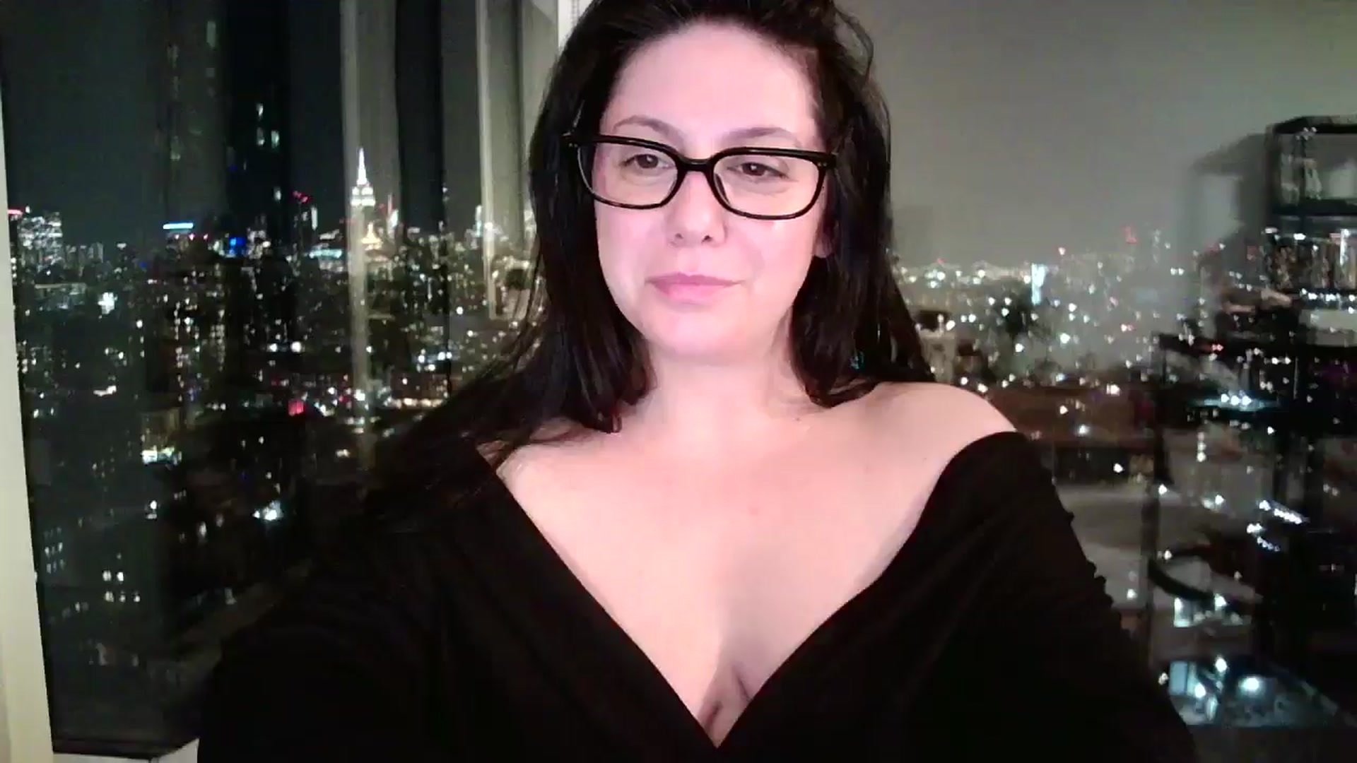Gallery image thumbnail from SILKYWOMAN's myfreecams stream on, 01/14/2025, 01:38 image 6 of 20