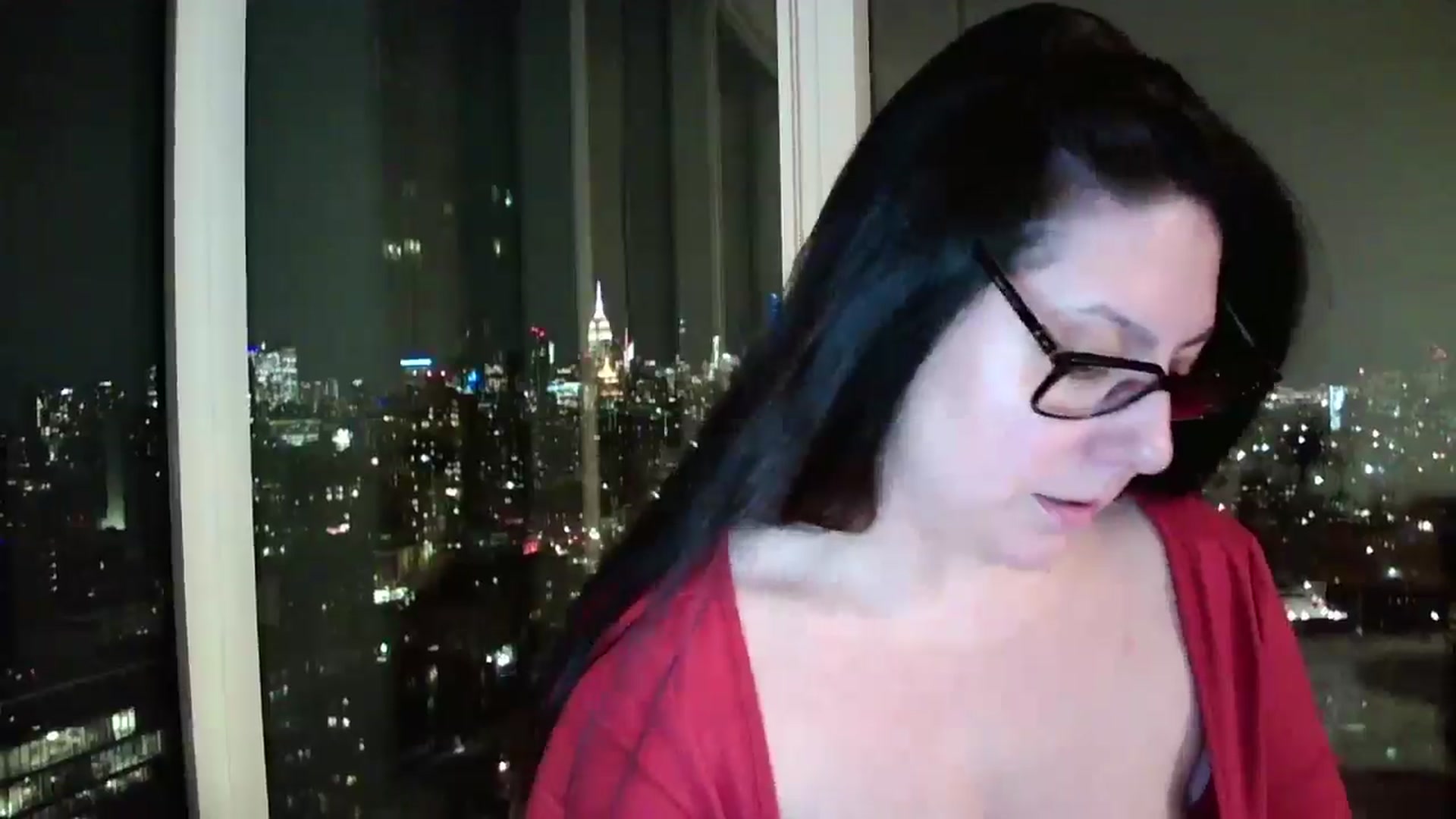 Gallery image thumbnail from SILKYWOMAN's myfreecams stream on, 01/15/2025, 24:09 image 18 of 20