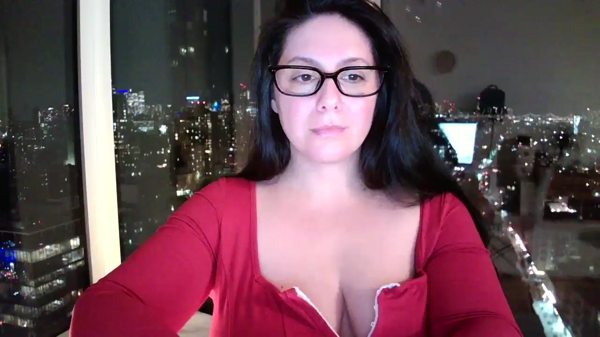 Gallery image thumbnail from SILKYWOMAN's myfreecams stream on, 01/15/2025, 24:58 image 4 of 20