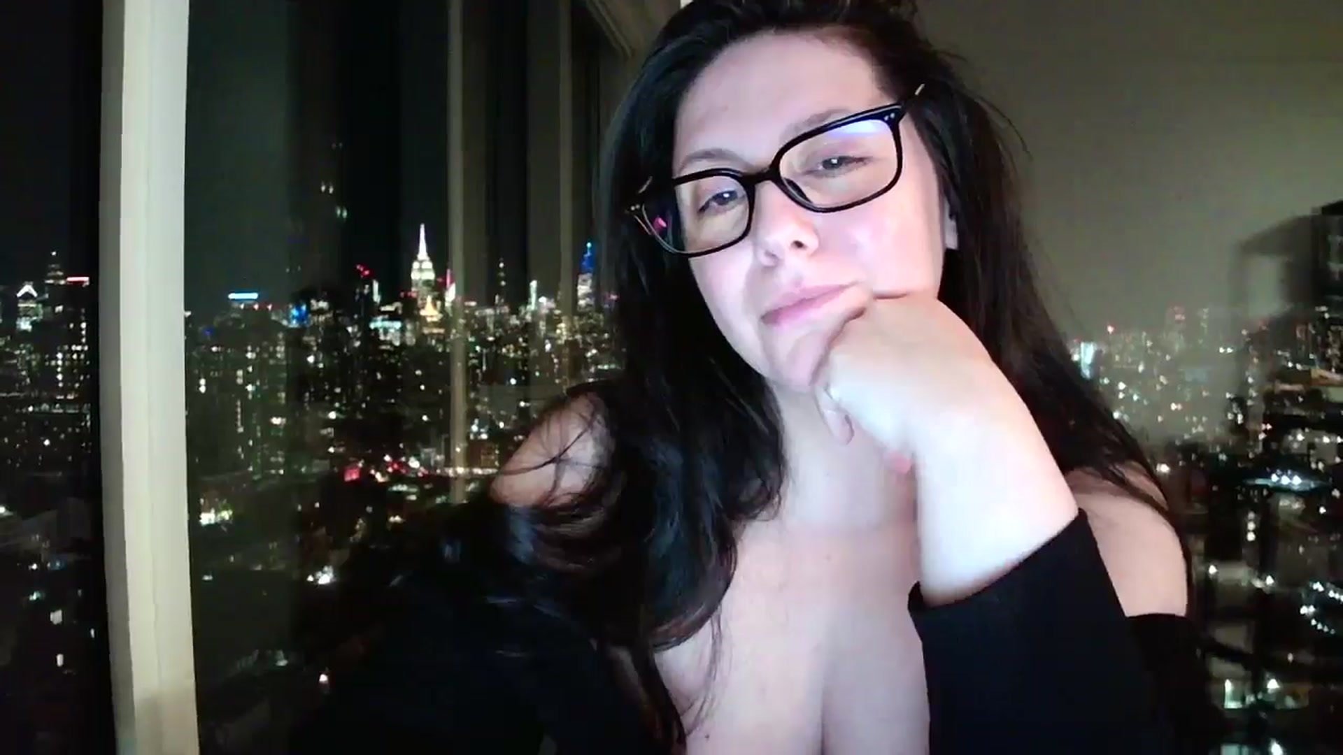 Gallery image thumbnail from SILKYWOMAN's myfreecams stream on, 01/16/2025, 01:01 image 15 of 20