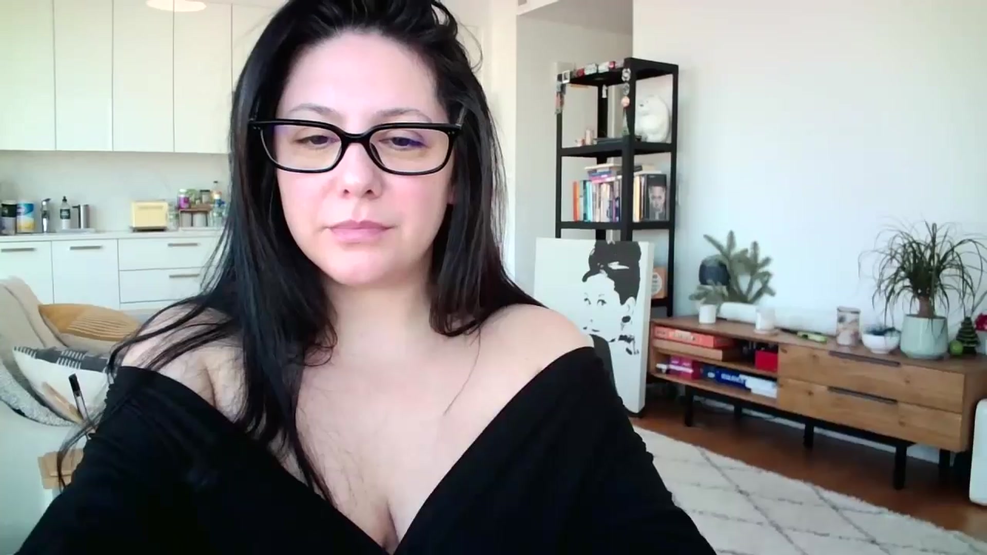 Gallery image thumbnail from SILKYWOMAN's myfreecams stream on, 01/17/2025, 15:03 image 19 of 20