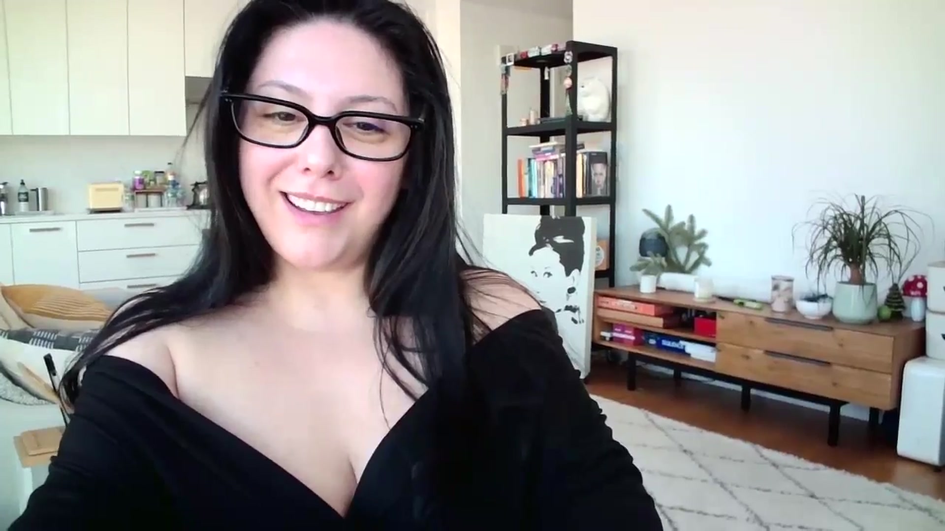 Gallery image thumbnail from SILKYWOMAN's myfreecams stream on, 01/17/2025, 16:09 image 3 of 20