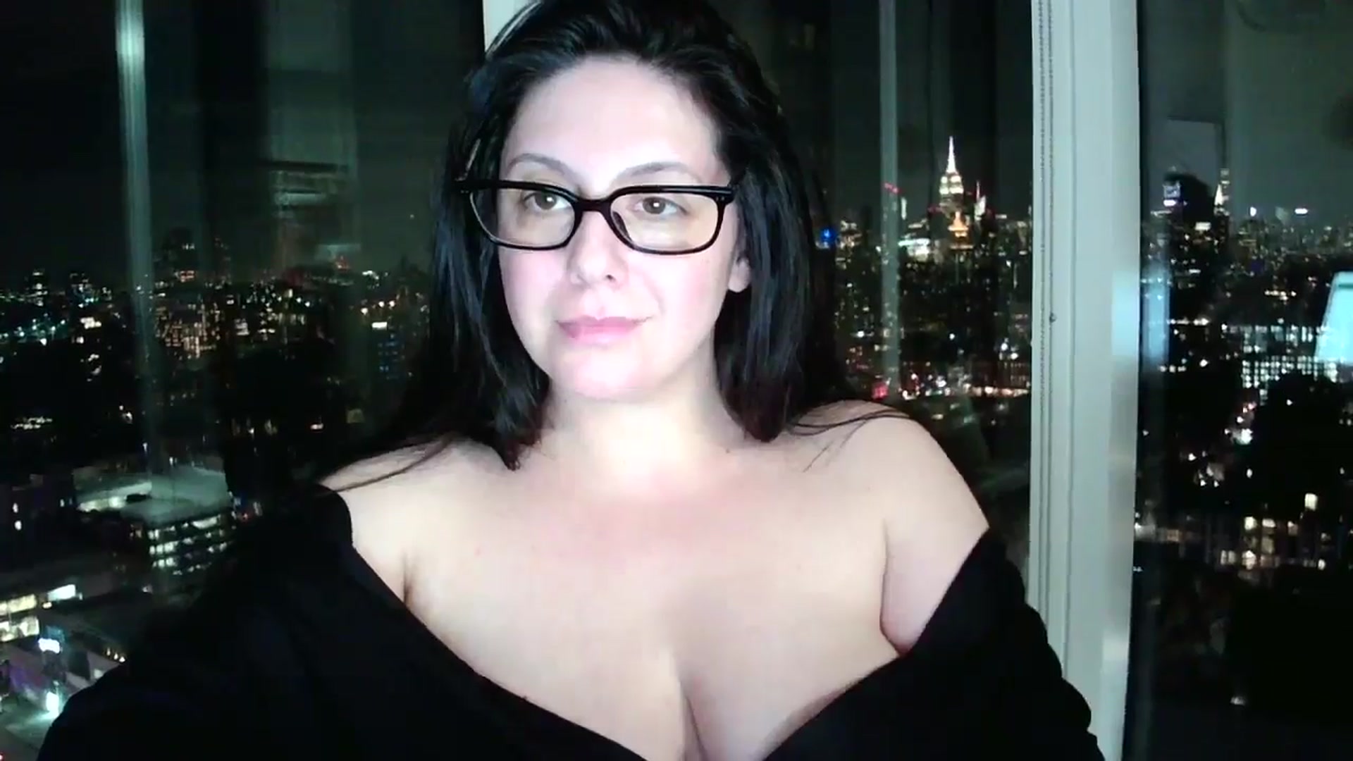 Gallery image thumbnail from SILKYWOMAN's myfreecams stream on, 01/18/2025, 24:00 image 20 of 20