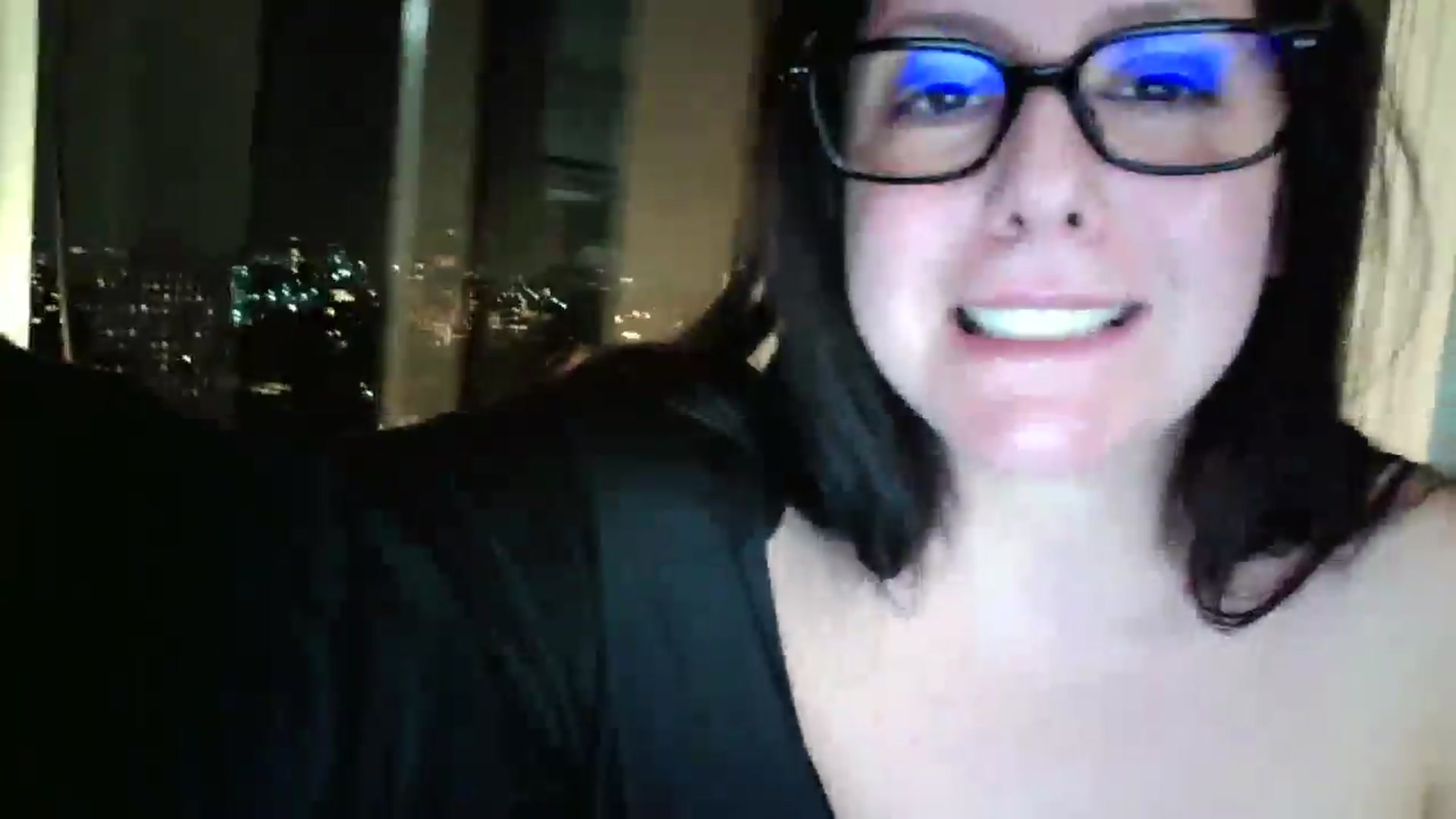 Gallery image thumbnail from SILKYWOMAN's myfreecams stream on, 01/18/2025, 24:00 image 8 of 20