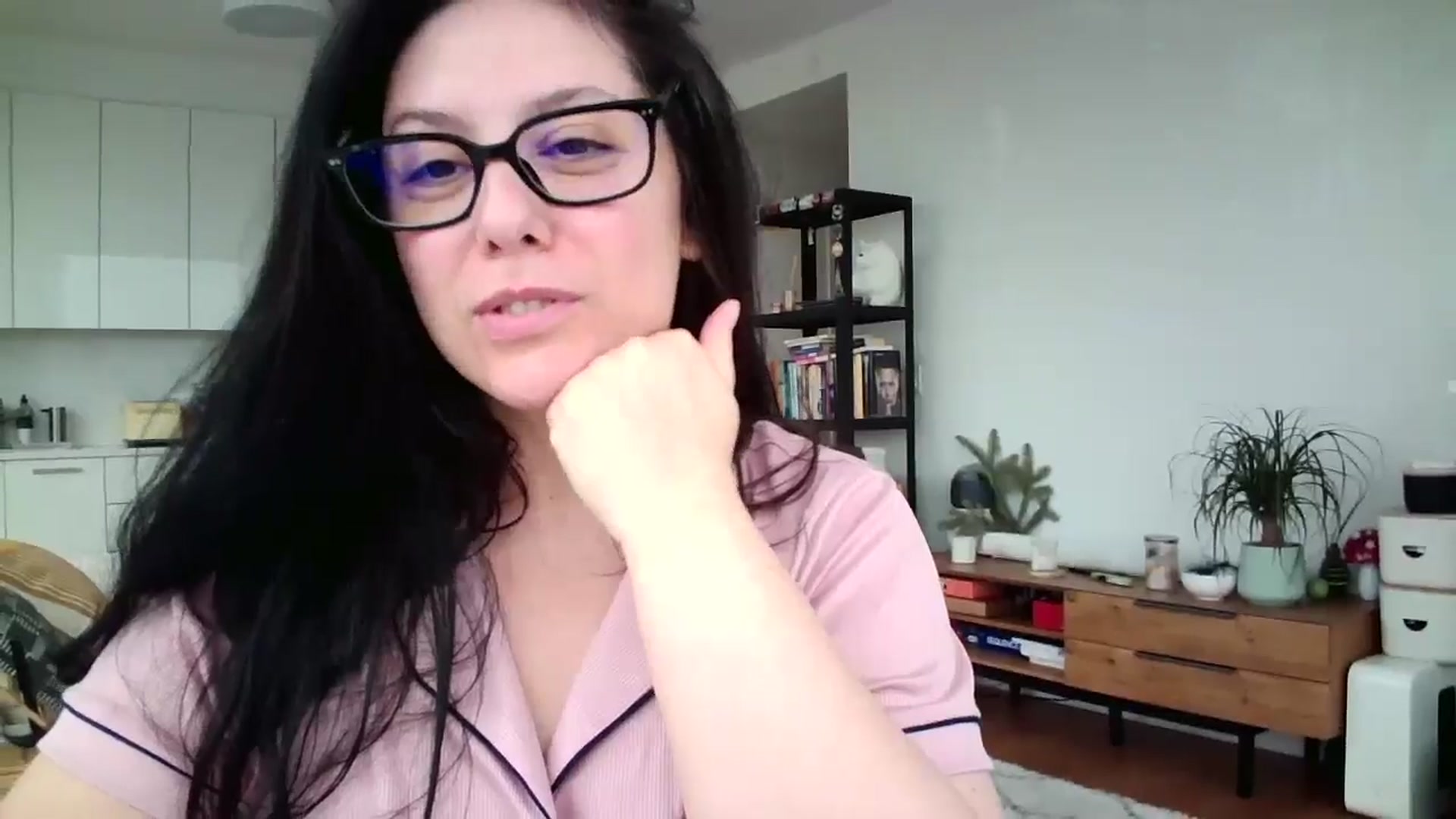 Gallery image thumbnail from SILKYWOMAN's myfreecams stream on, 01/18/2025, 17:39 image 3 of 20