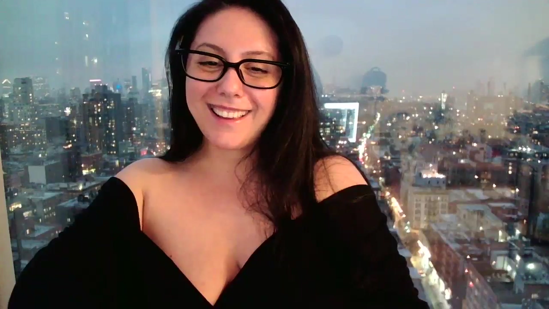 Gallery image thumbnail from SILKYWOMAN's myfreecams stream on, 01/18/2025, 22:16 image 20 of 20